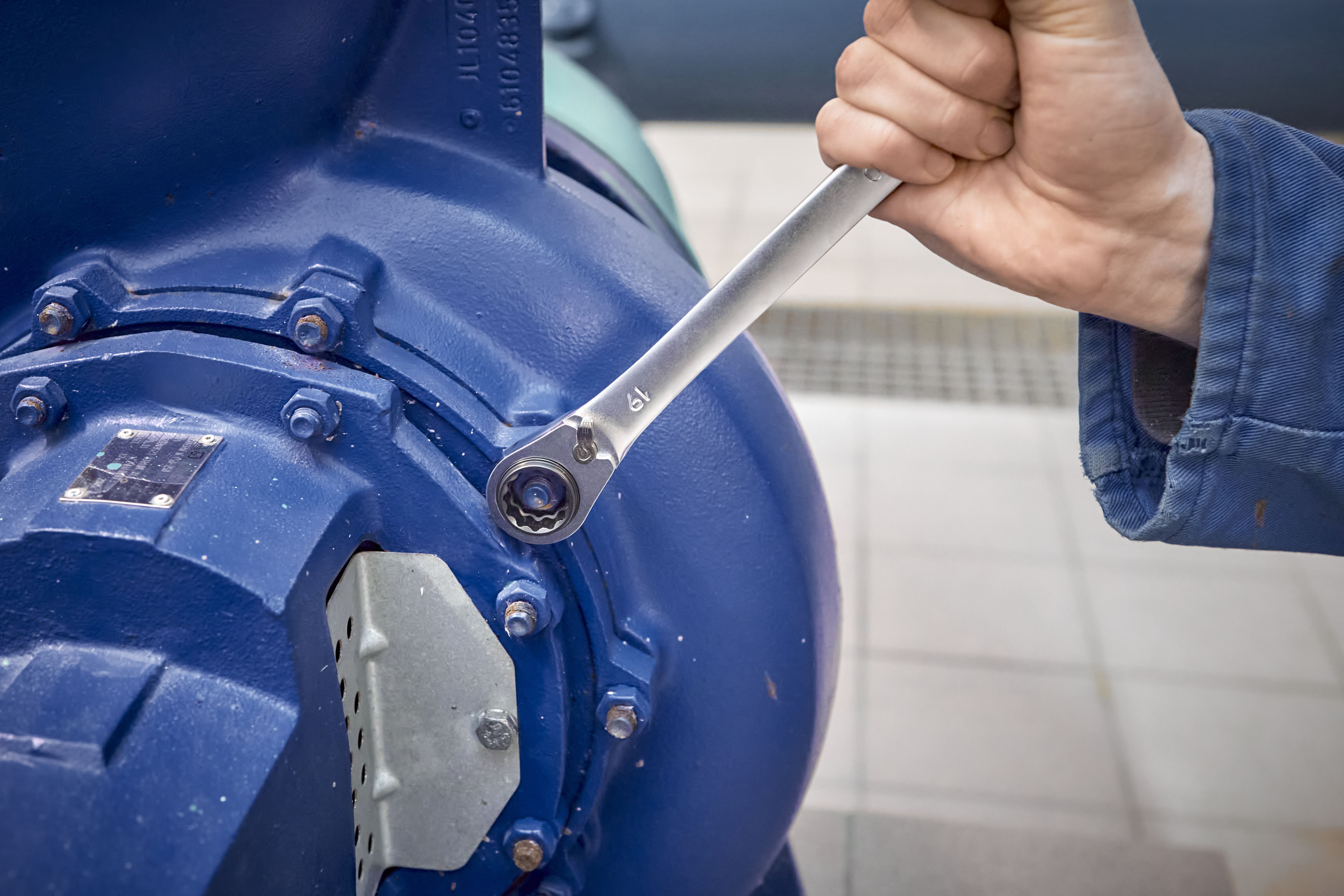 Wiha Doppelring-Ratschenschlüssel 4in1, umschaltbar 17 mm