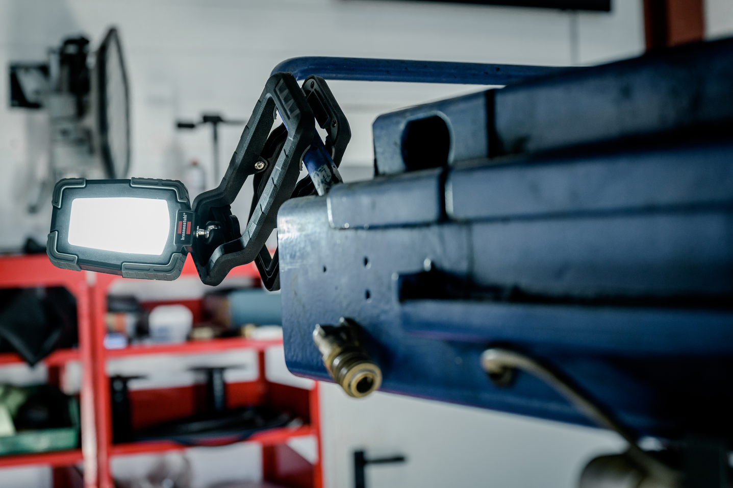 Brennenstuhl klemmbarer LED Arbeitsstrahler CL 1050 MA (10W, 950lm, IP65) Brennenstuhl klemmbarer LED Arbeitsstrahler CL 1050 MA (10W, 950lm, IP65)