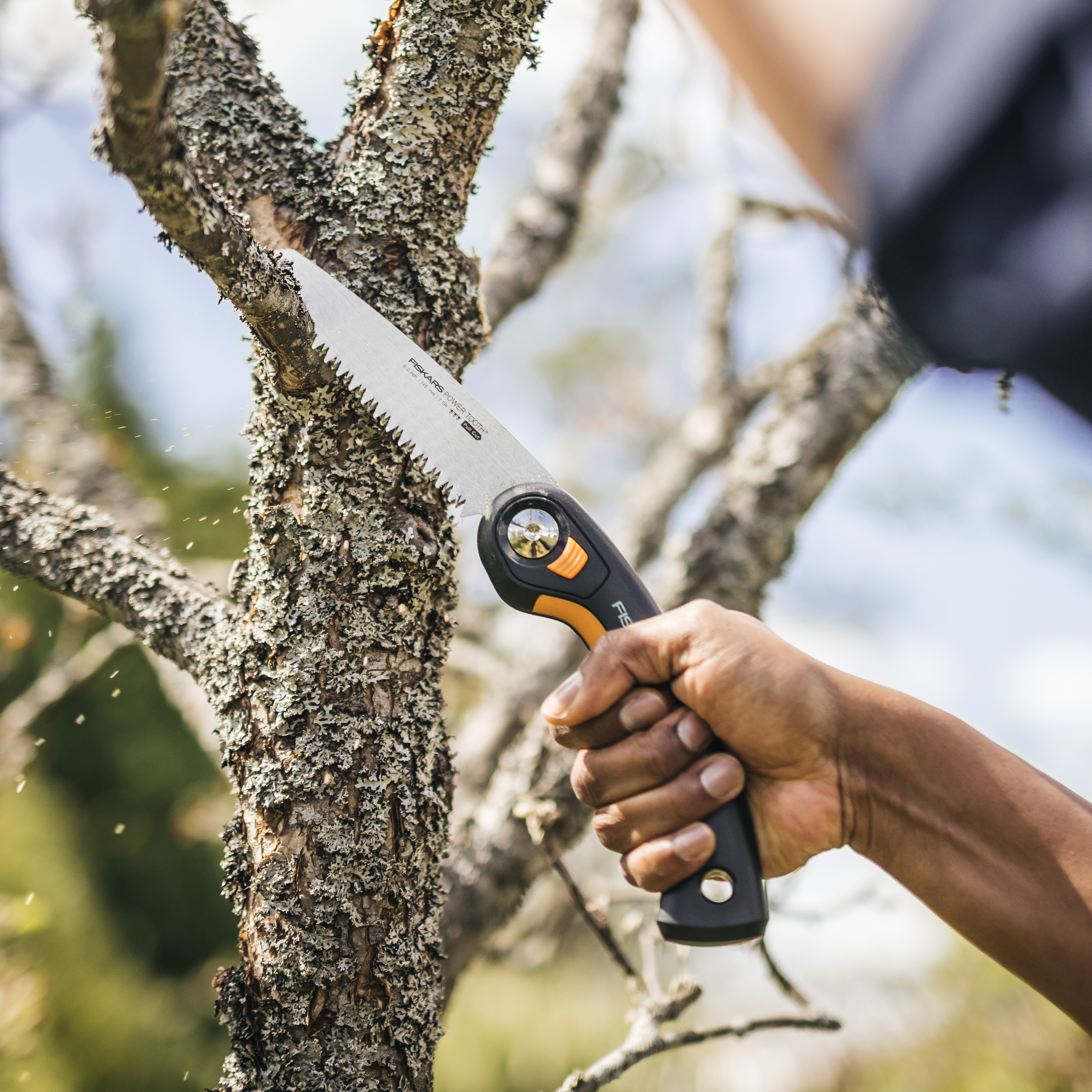 Fiskars Plus™ Klappsäge SW68, Blattlänge 15 cm