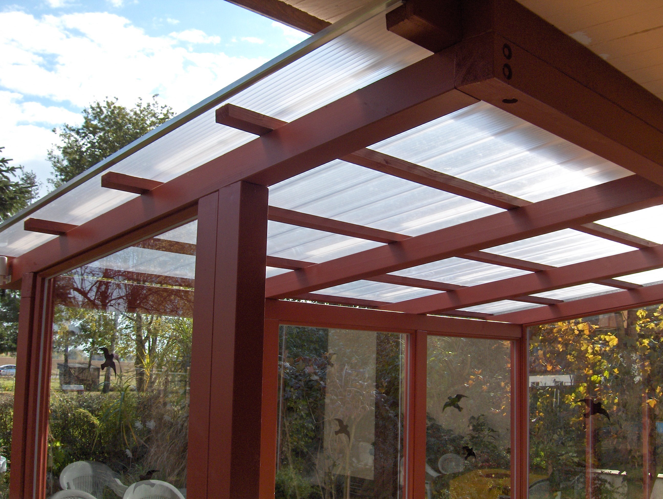 3311403_3311406_3311409_PC_Hohlkammerpaneele_klar_Anwendung-1 Gutta Polycarbonat Hohlkammerpaneel Easy Click Plus