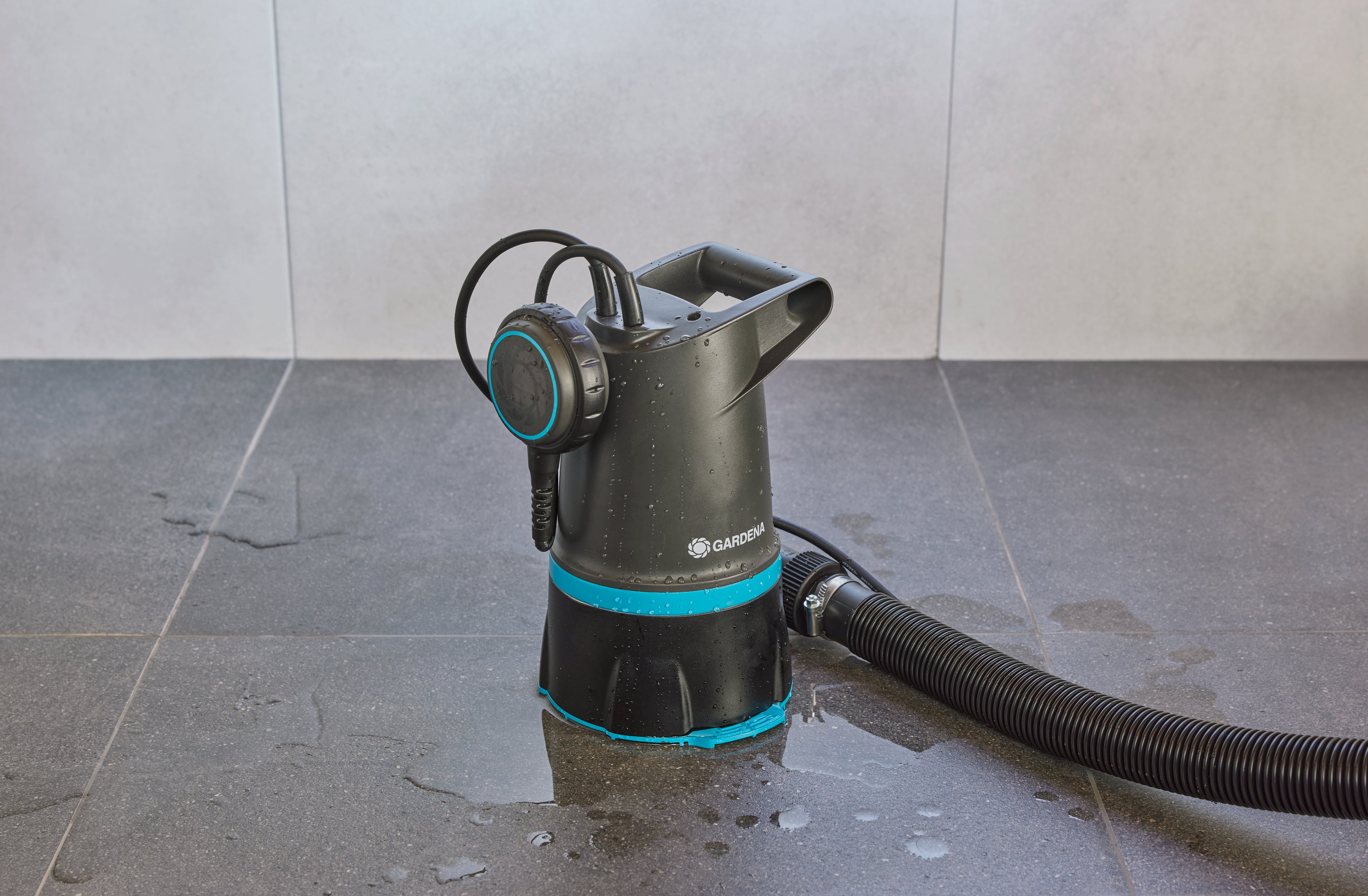 Gardena Klar-/Schmutzwasser-Tauchpumpe 20000 BASIC Gardena Klar-/Schmutzwasser-Tauchpumpe 20000 BASIC