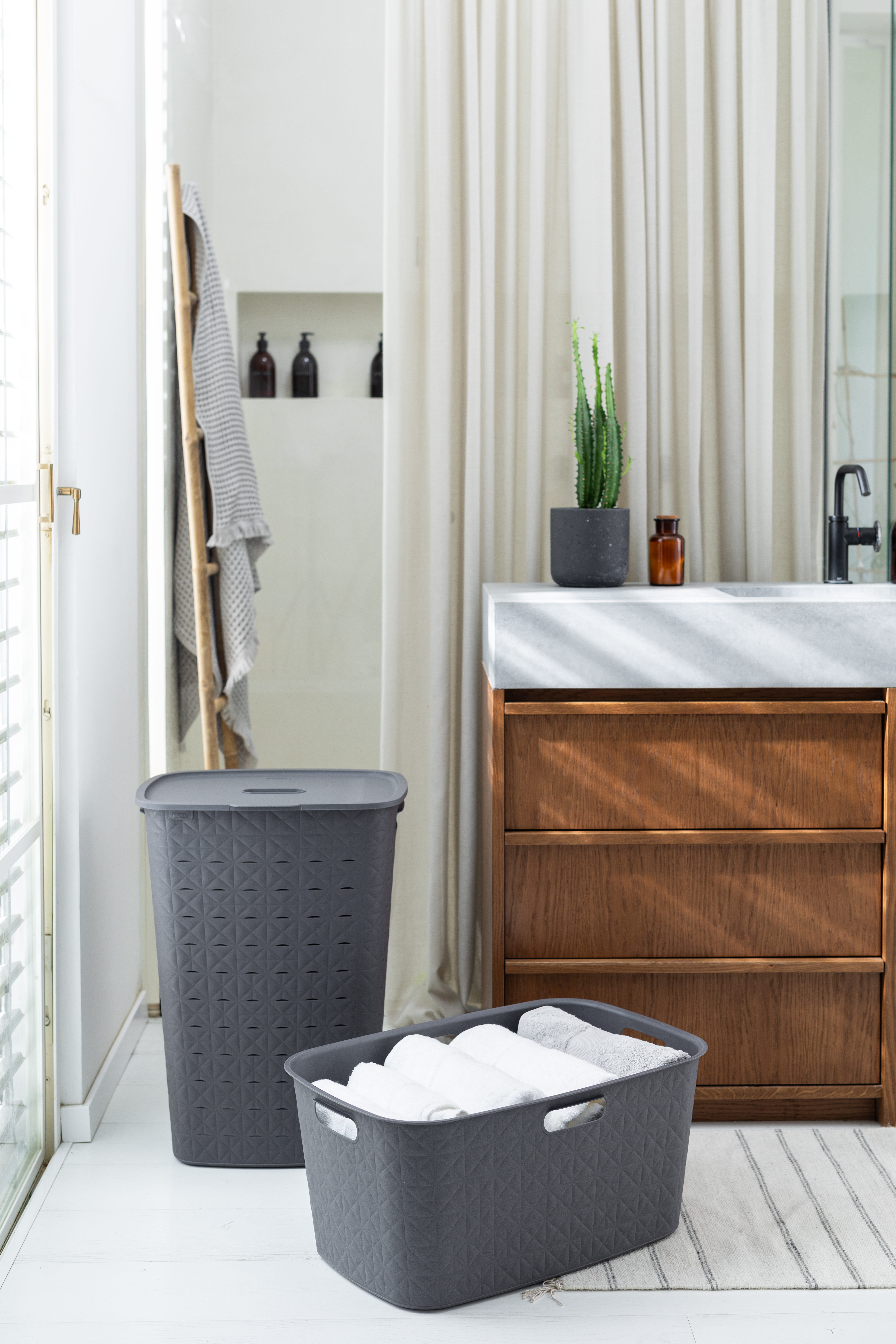 Curver Softex Wäschebox mit Klappdeckel, 56L Curver Softex Wäschebox mit Klappdeckel, 56L