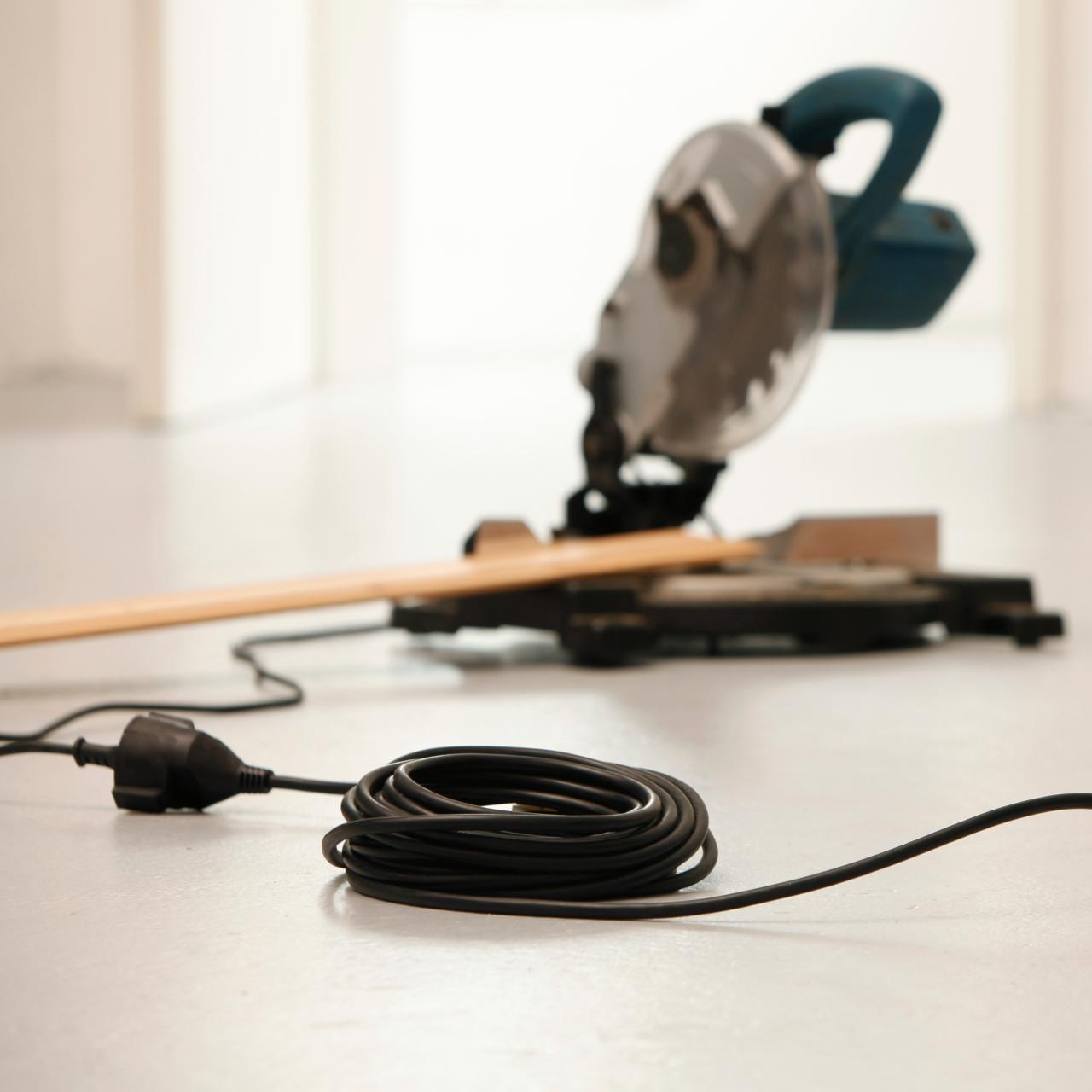 332516x3LPZE5LcXdOc  VERLÄNGSLEITUNG 10M,SW,HO5VV-F3G1,5MM²