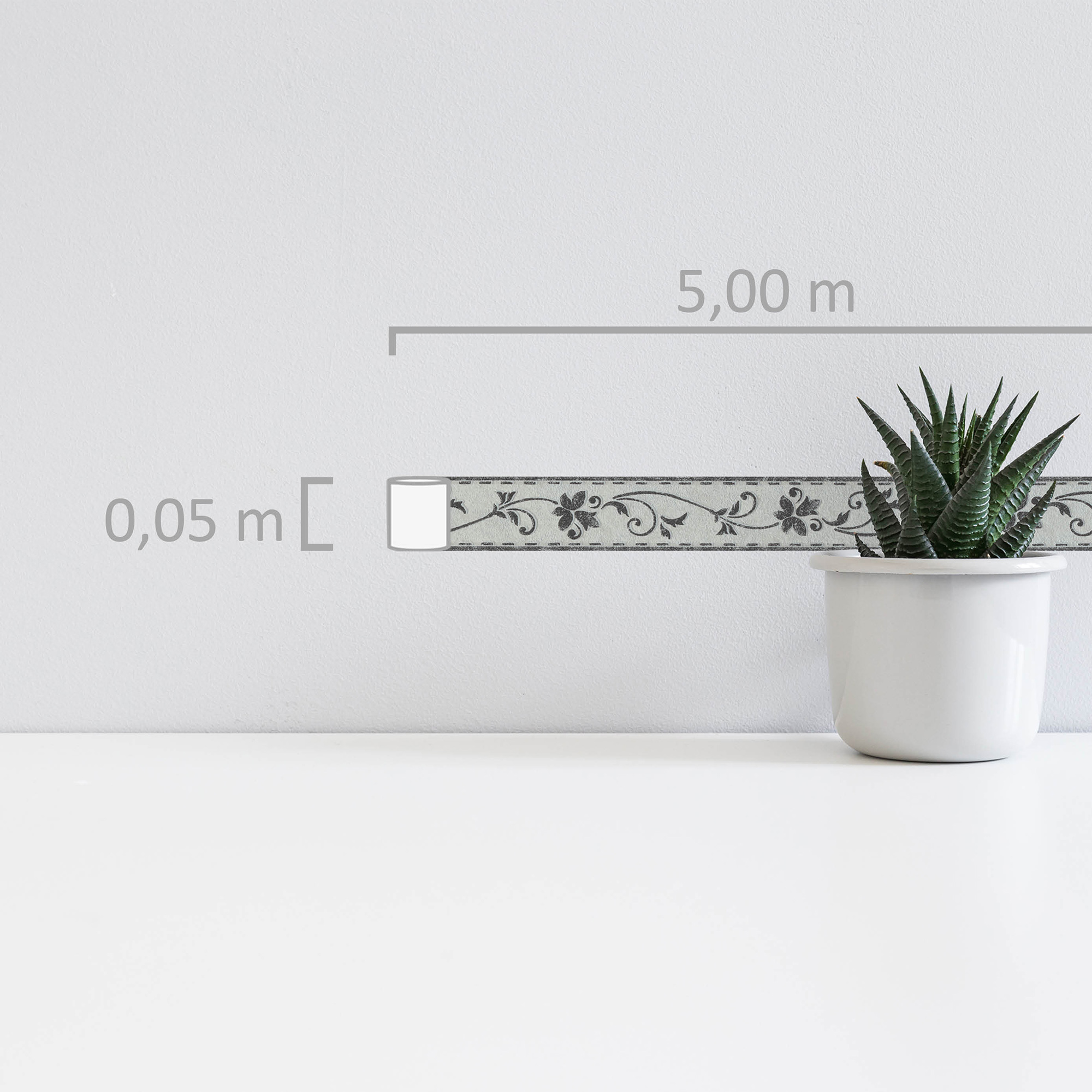 A.S. Création selbstklebende Bordüre mit floralen ornamenten grau – klassisches rankenmuster A.S. Création selbstklebende Bordüre mit floralen ornamenten grau – klassisches rankenmuster