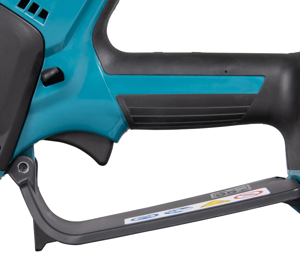 Makita Akku-Astsäge 18V / 3,0AH (inkl.Ladegerät)