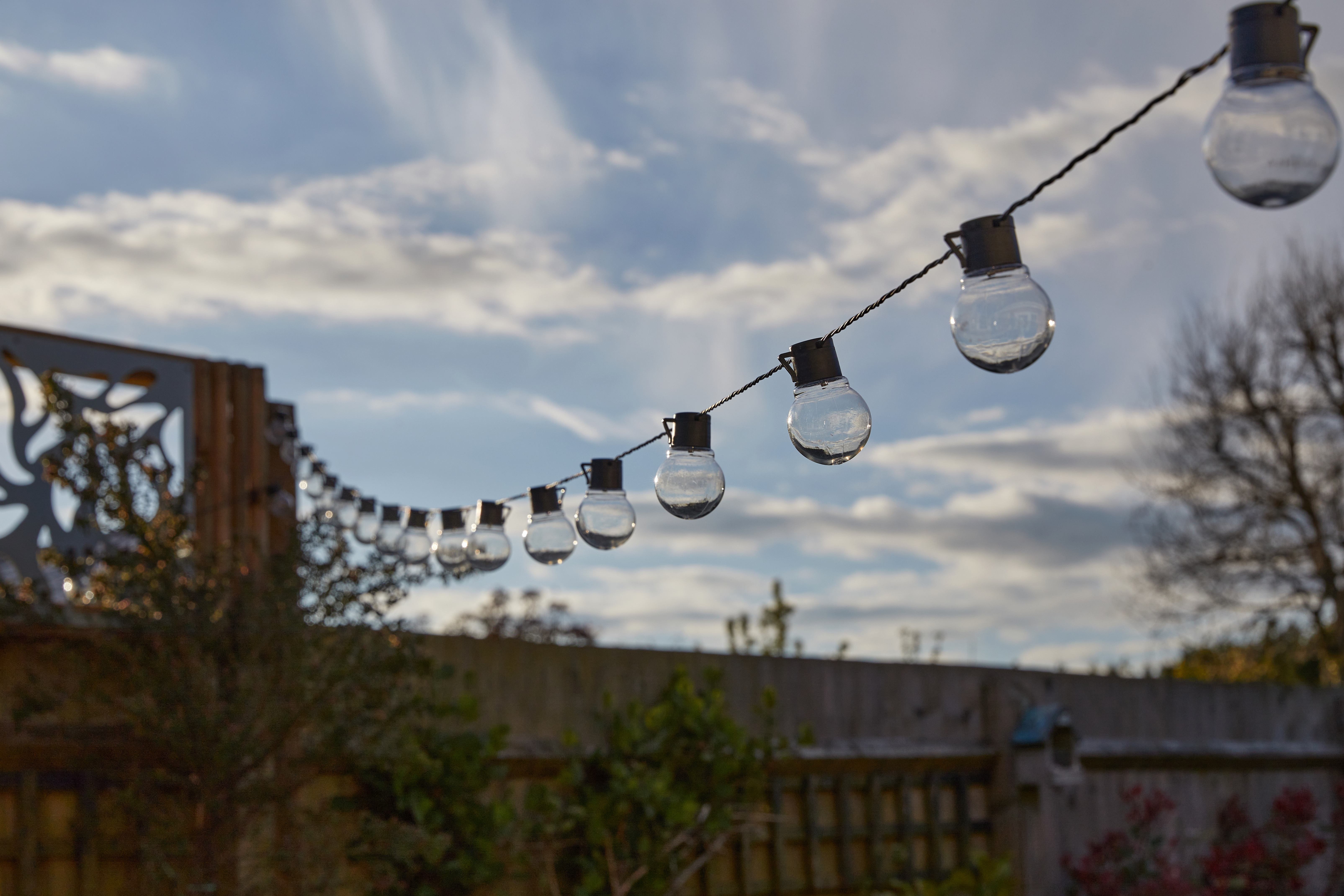 Smart Garden GloBulb Solarlichterkette, 40 Glühbirnen Smart Garden GloBulb Solarlichterkette, 40 Glühbirnen