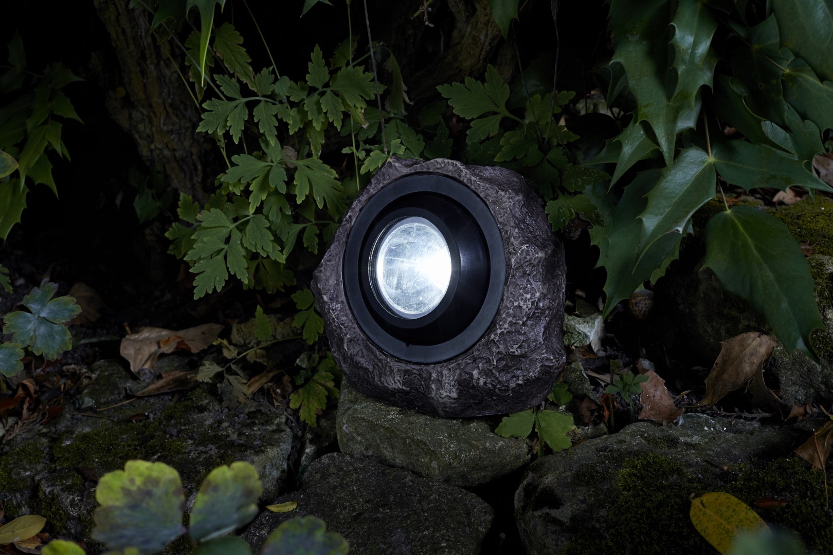 Smart Garden Jumbo Rock Light, 25 Lumen