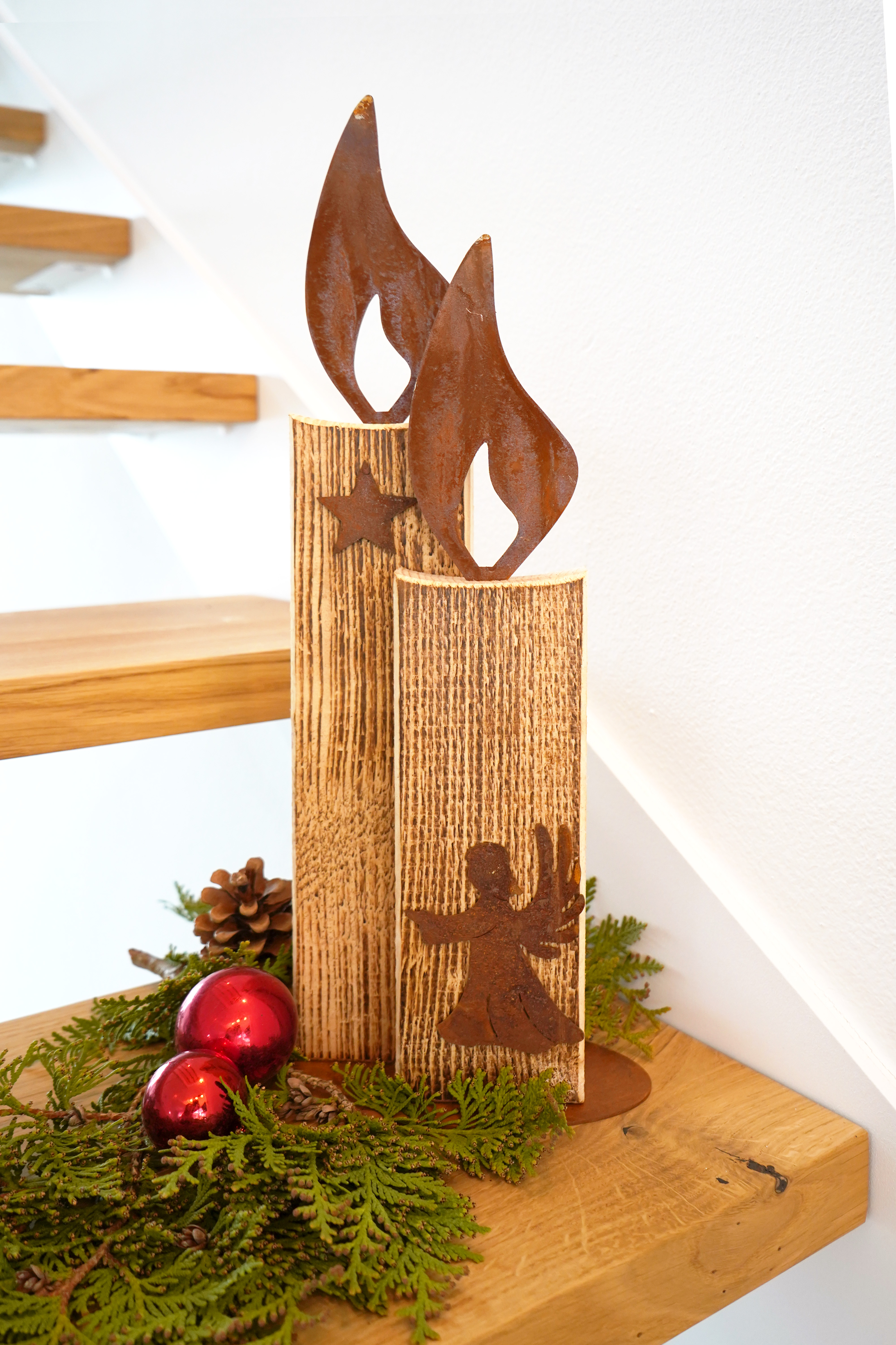 Badeko Kerze -Johann- 450 angeflammt