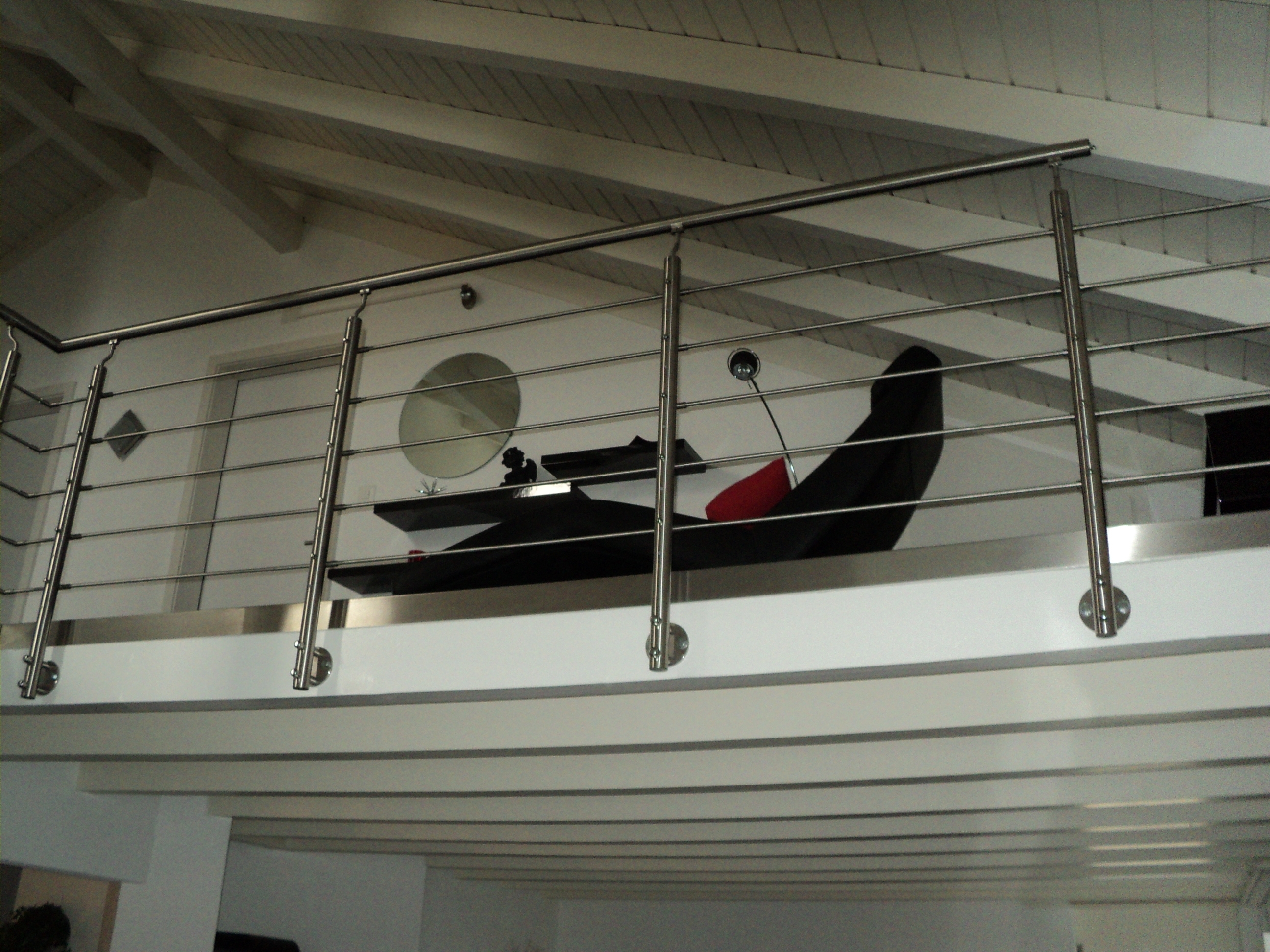 Bilddaten-251033-innen-an-Br-stung Dieda Geländerstütze