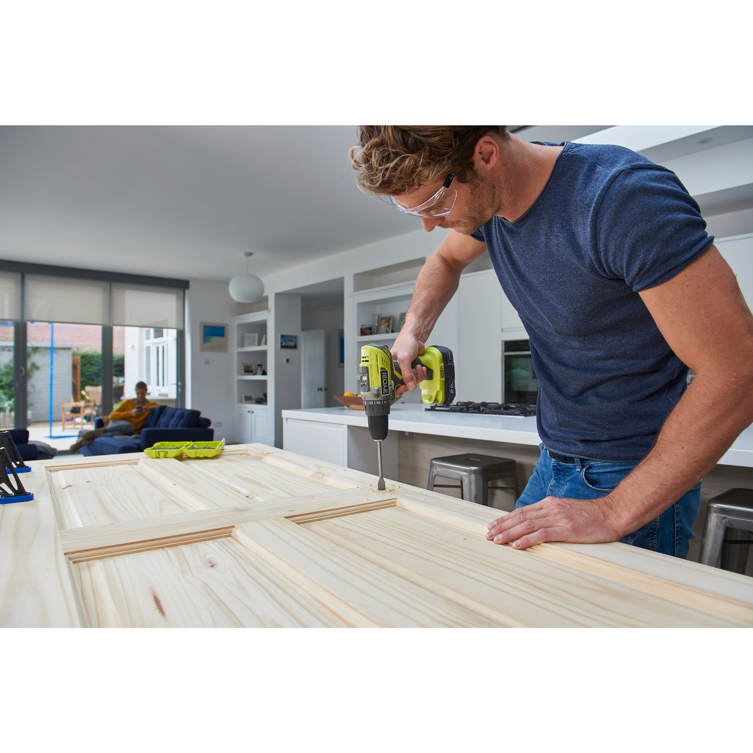 Ryobi 18 V ONE+ Akku-Bohrschrauber R18DD3-220S Ryobi 18 V ONE+ Akku-Bohrschrauber R18DD3-220S