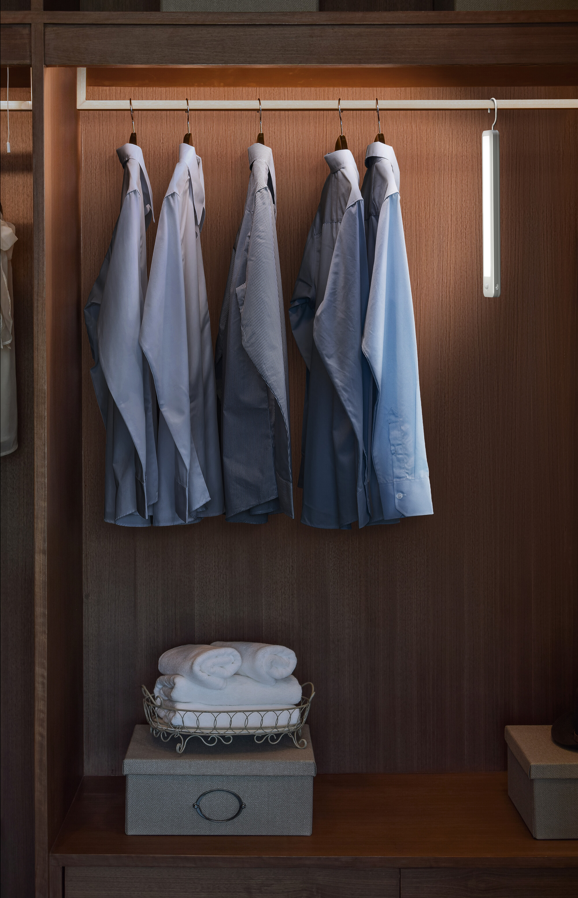 LEDVANCE Deckenleuchte LED Bulkhead, 11W, 4000K White LEDVANCE Deckenleuchte LED Bulkhead, 11W, 4000K White