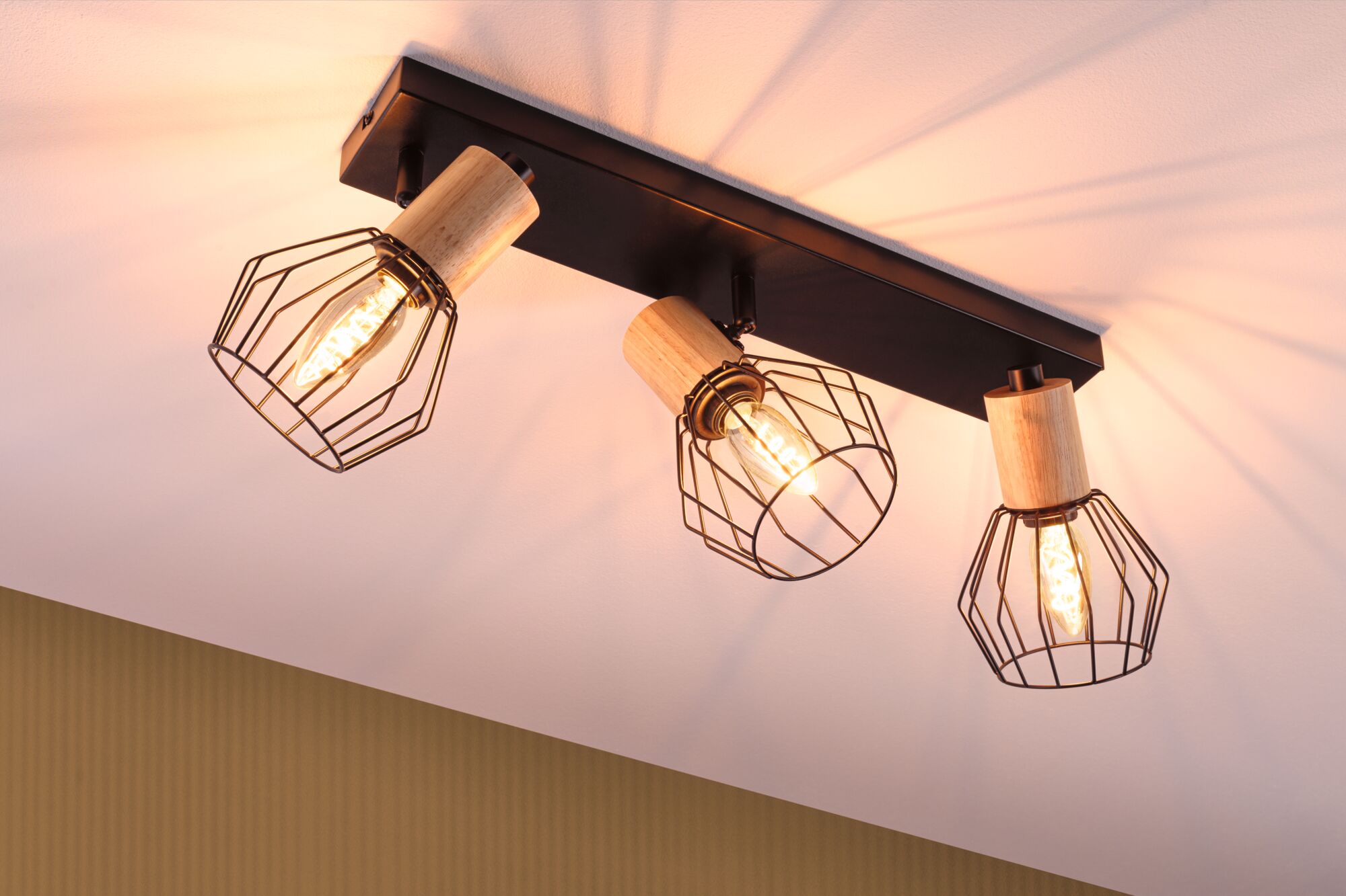 Paulmann LED Vint Kerze, 150lm, 4W, 1800K, gold, E14, 230V