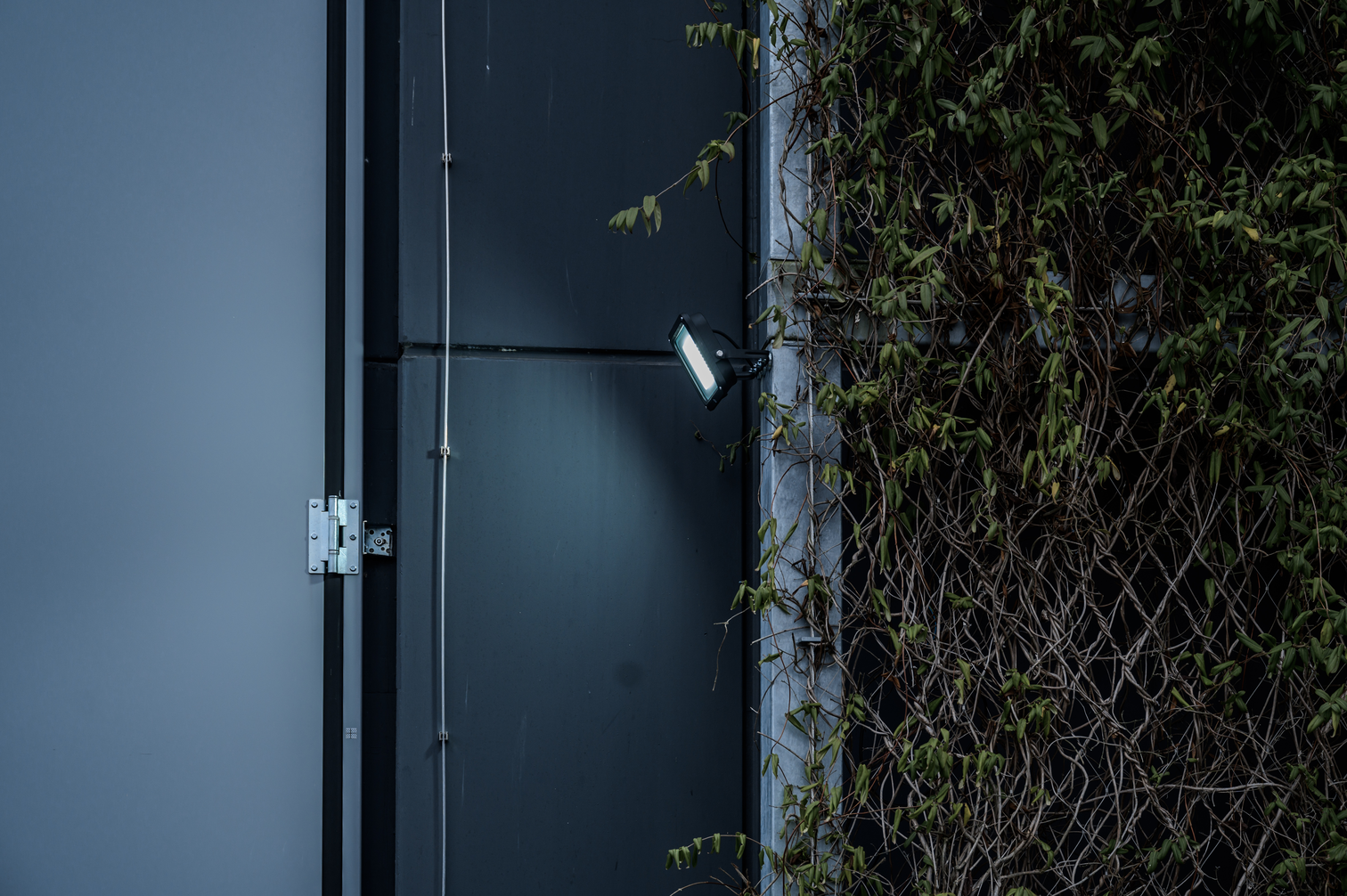 Brennenstuhl LED Strahler JARO 14060 / LED-Leuchte 100W für außen Brennenstuhl LED Strahler JARO 14060 / LED-Leuchte 100W für außen