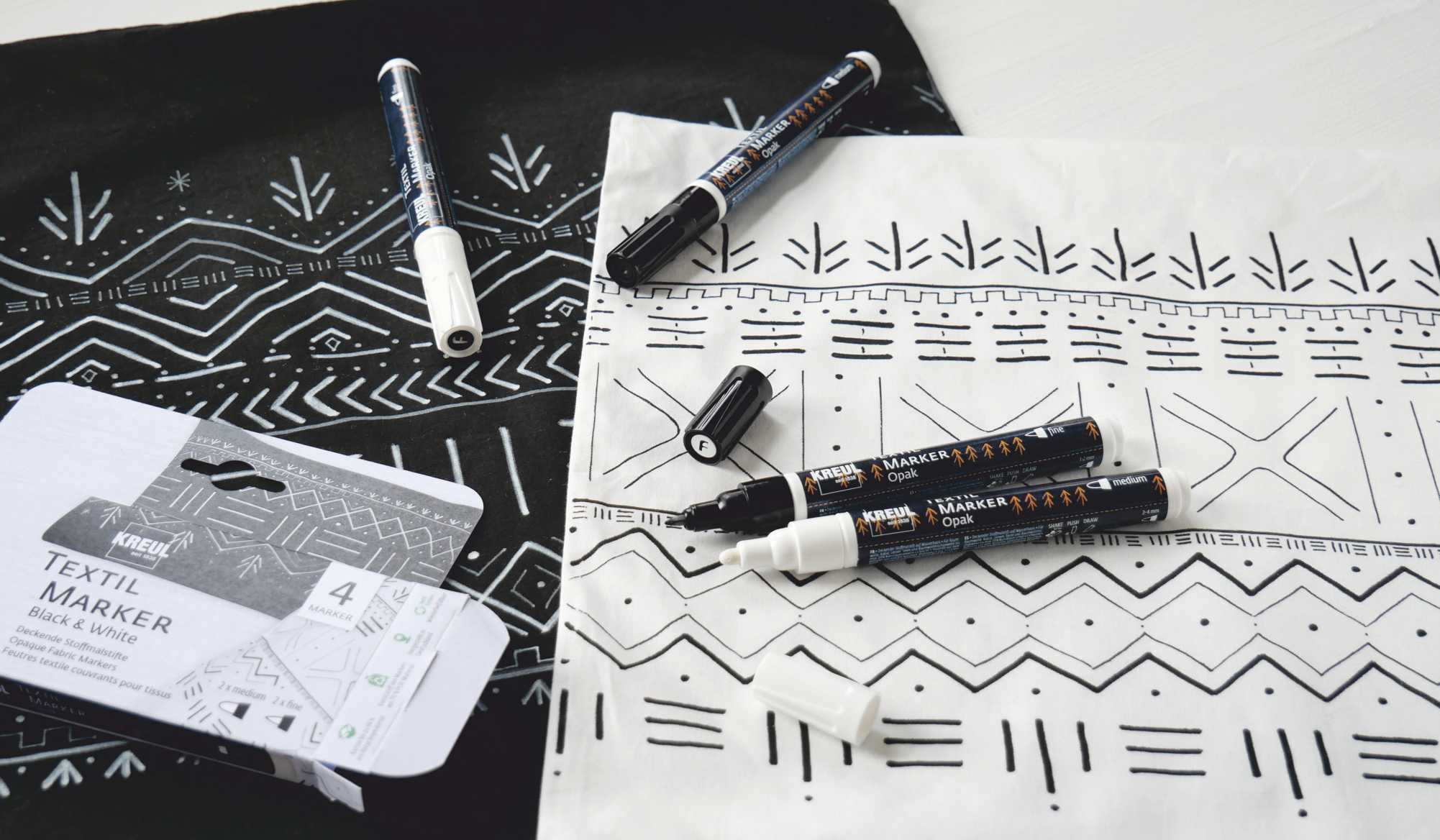 Kreul Textil Marker Opak 4er-Set, Black & White Kreul Textil Marker Opak 4er-Set, Black & White