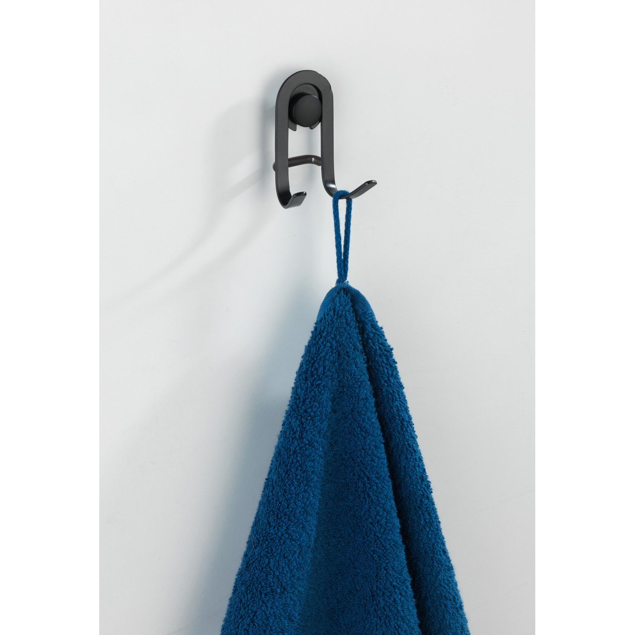 490820-Wandhaken-Classic-Plus-schwarz-2er_AMBI_01 WENKO CLASSIC PLUS WANDHAKEN 2ER SCHWARZ