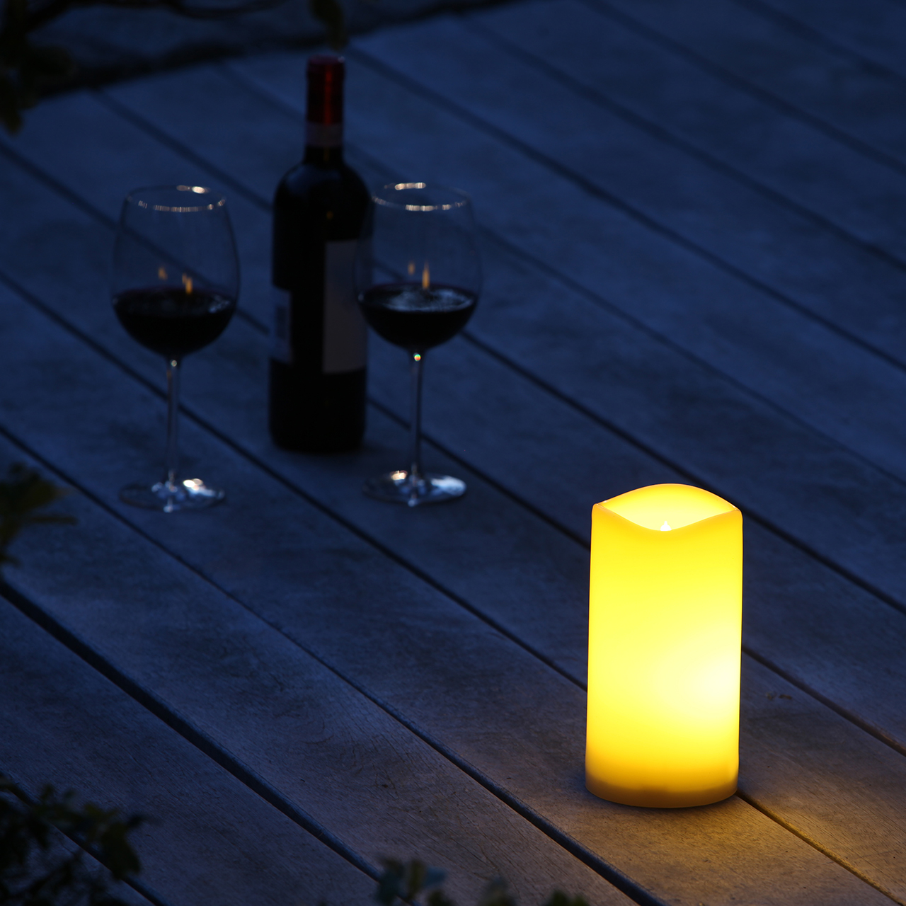 5712_5 Schlaraffenland LED Outdoorkerze mit Fernbedienung, 10 x 30 cm
