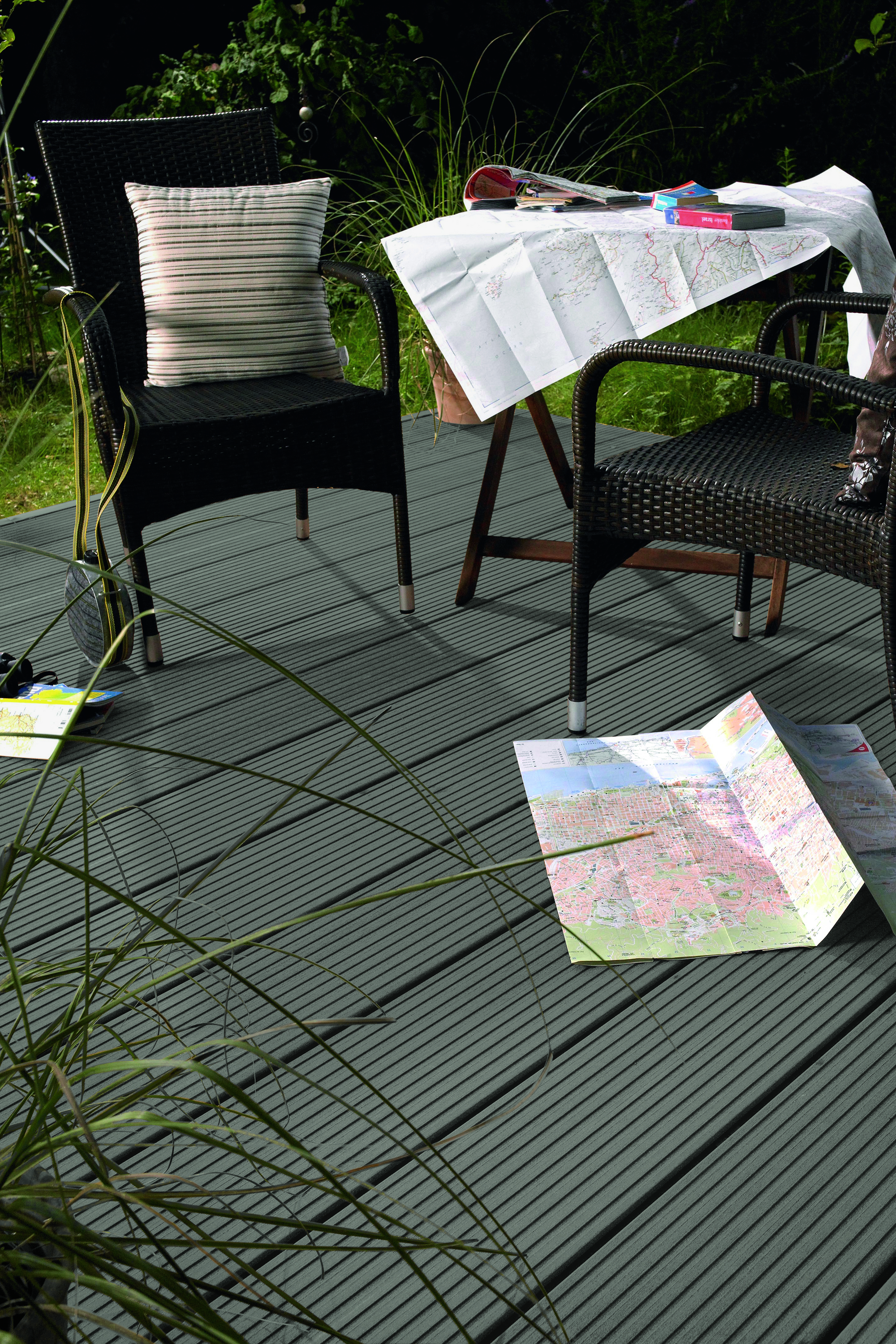 Rettenmeier wpc terrassendiele esche, 21 x 145 mm, 2 m Rettenmeier wpc terrassendiele esche, 21 x 145 mm, 2 m