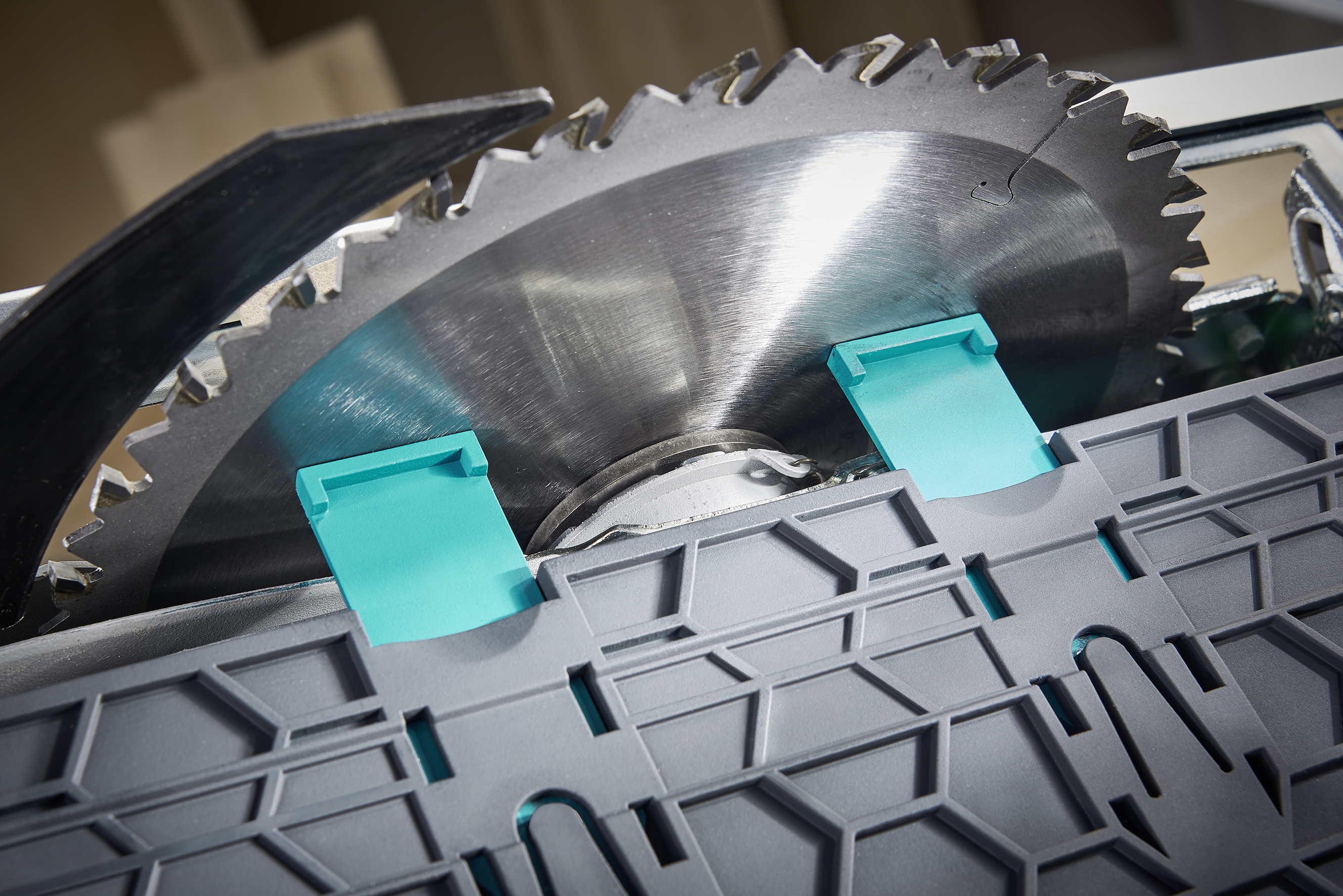 4006885691308_6913000_17_detail_original wolfcraft Führungsschiene FKS 145