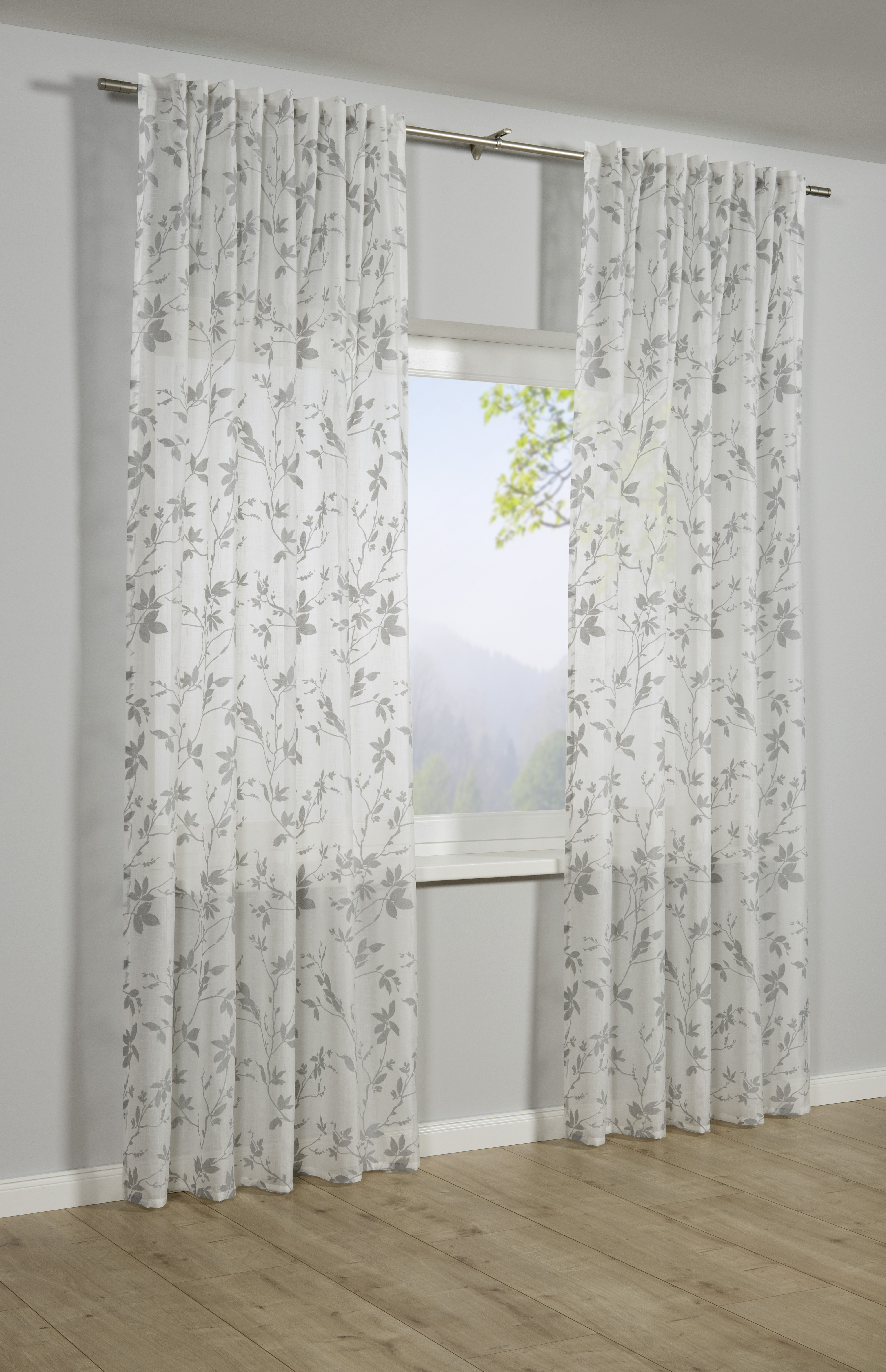 Sehlbach Schal mit Gardinenband silbergrau, 140 x 245 cm Sehlbach Schal mit Gardinenband silbergrau, 140 x 245 cm