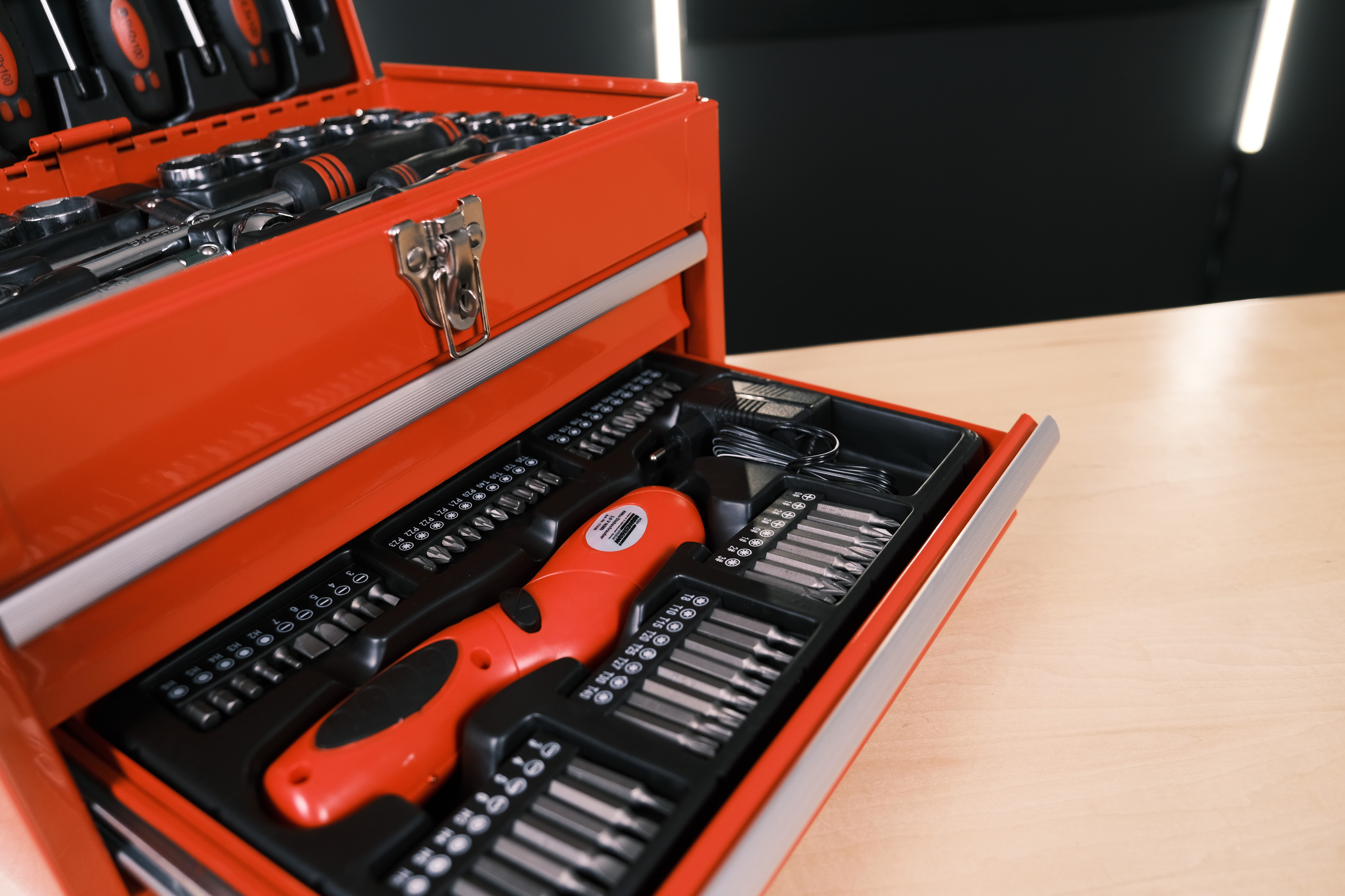 M29066_5 Mannesmann Werkstattbox bestückt