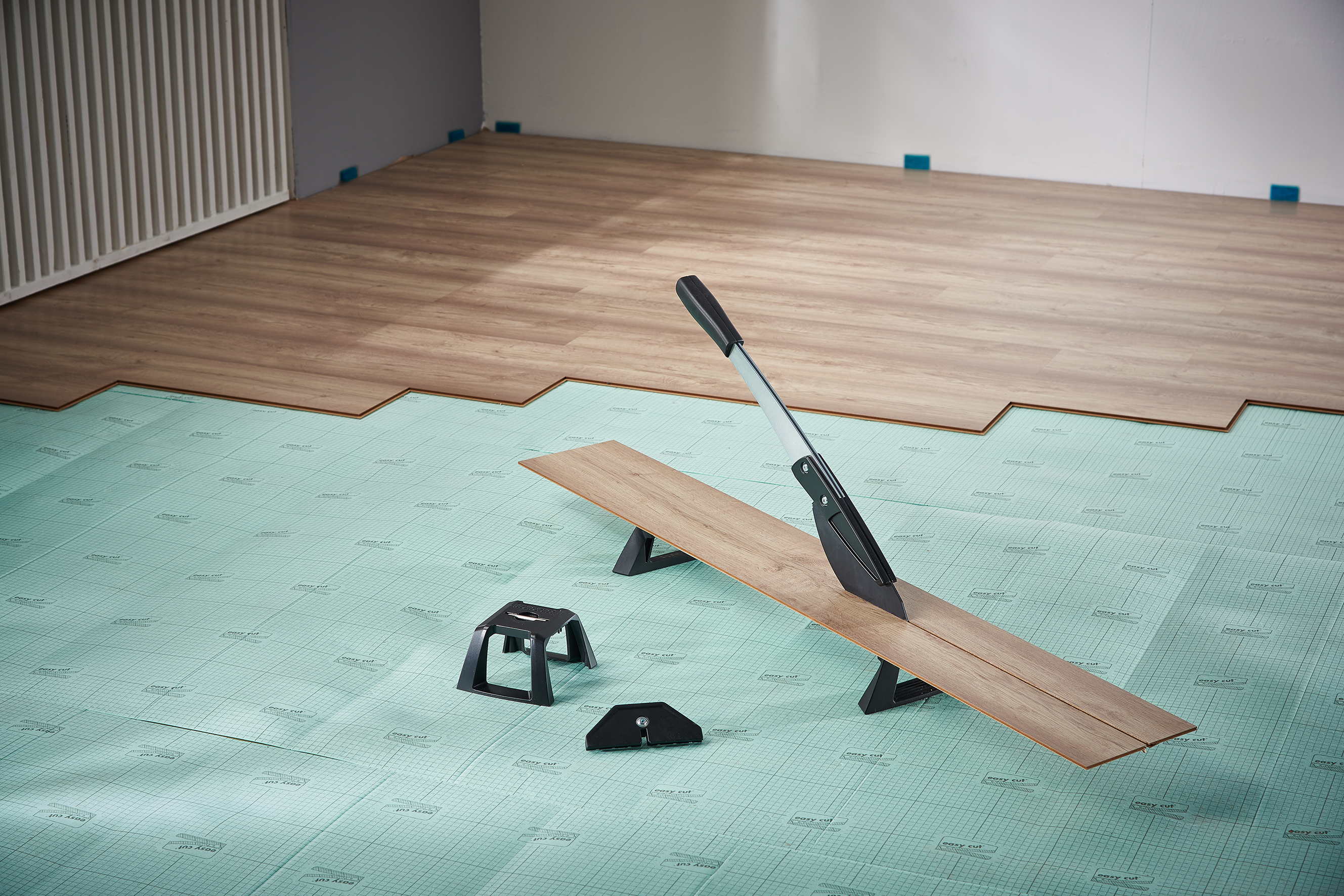 4006885693906_6939000_09_user_originalHUlCGsKpDPvWC wolfcraft Vinyl- und Laminatschneider VLC 800