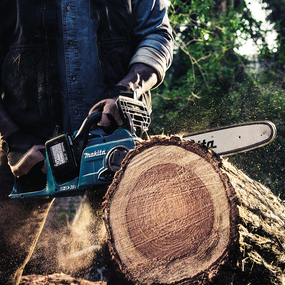 Makita Akku-Kettensäge 2 x 18V (Ohne Akku, ohne Ladegerät) Makita Akku-Kettensäge 2 x 18V (Ohne Akku, ohne Ladegerät)