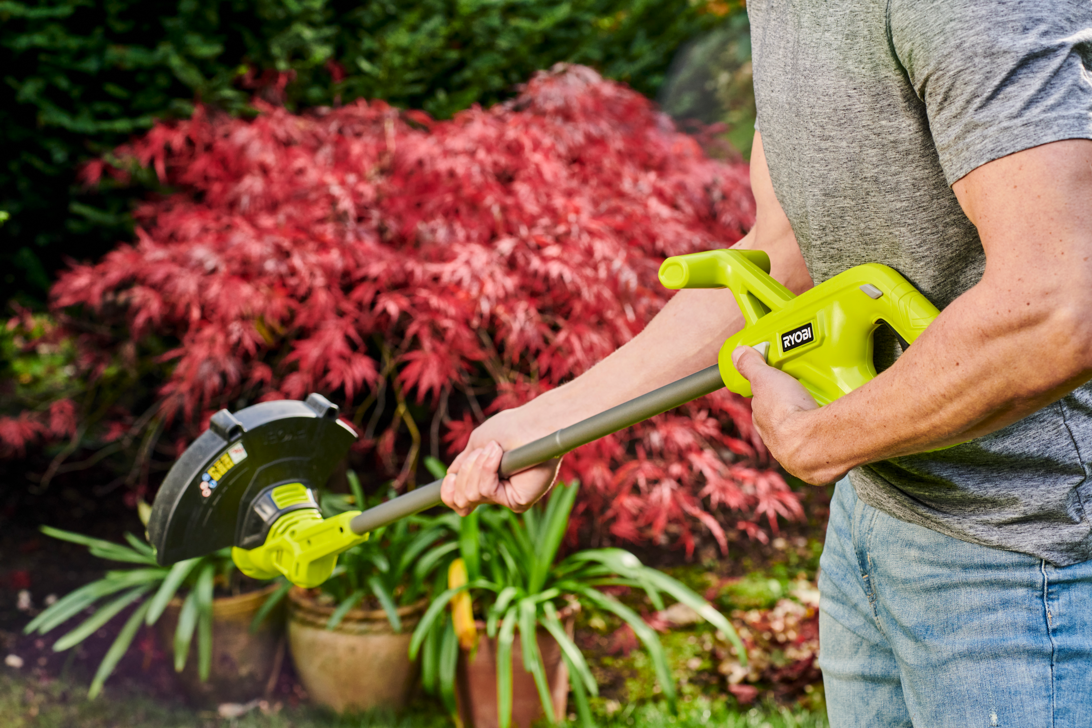 Ryobi Akku-Rasentrimmer RY18LT23A-120  Ryobi Akku-Rasentrimmer RY18LT23A-120