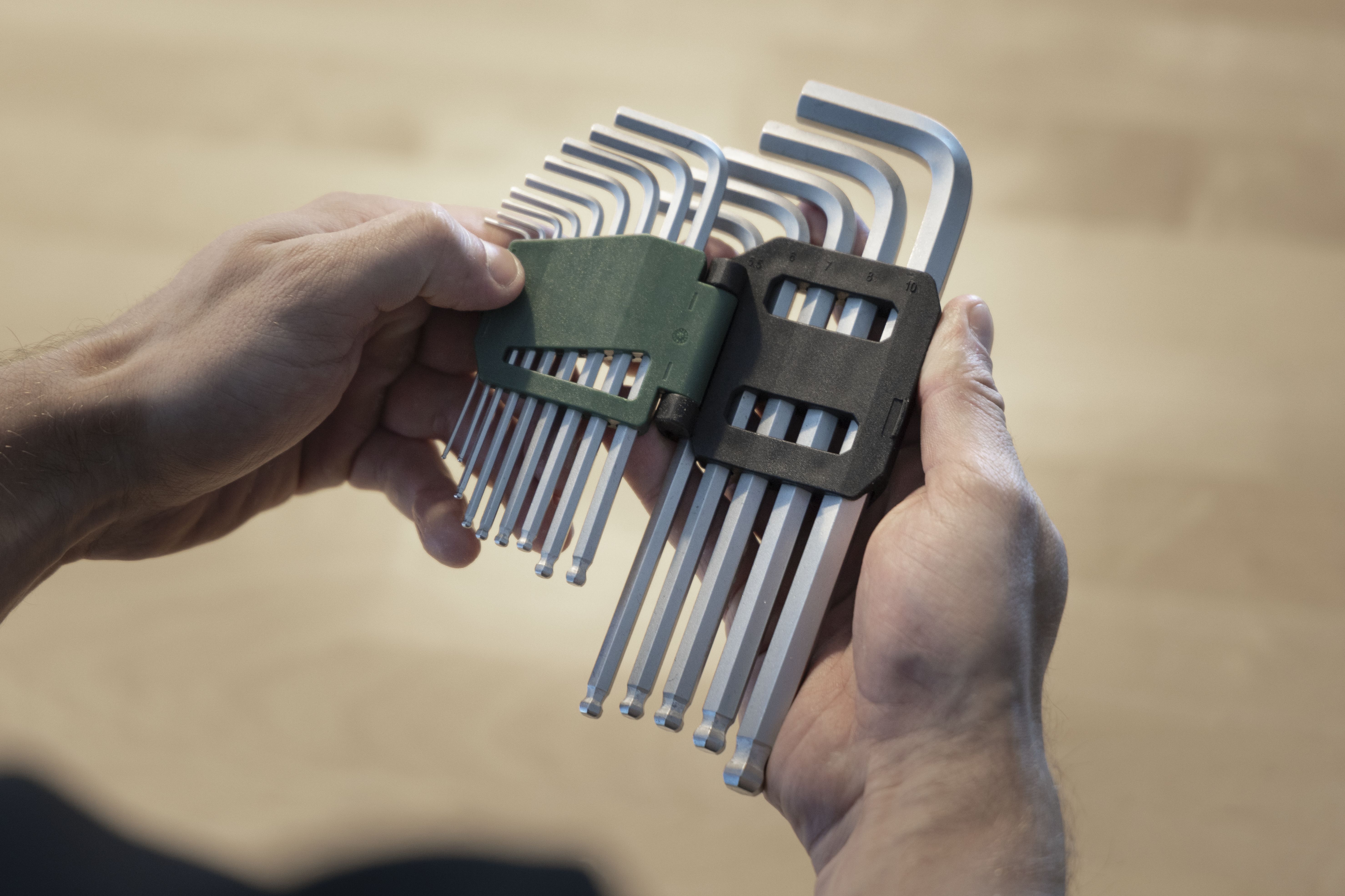 Wiha Essential Stiftschlüssel Set Sechskant-Kugelkopf 14-teilig, Mattverchromt