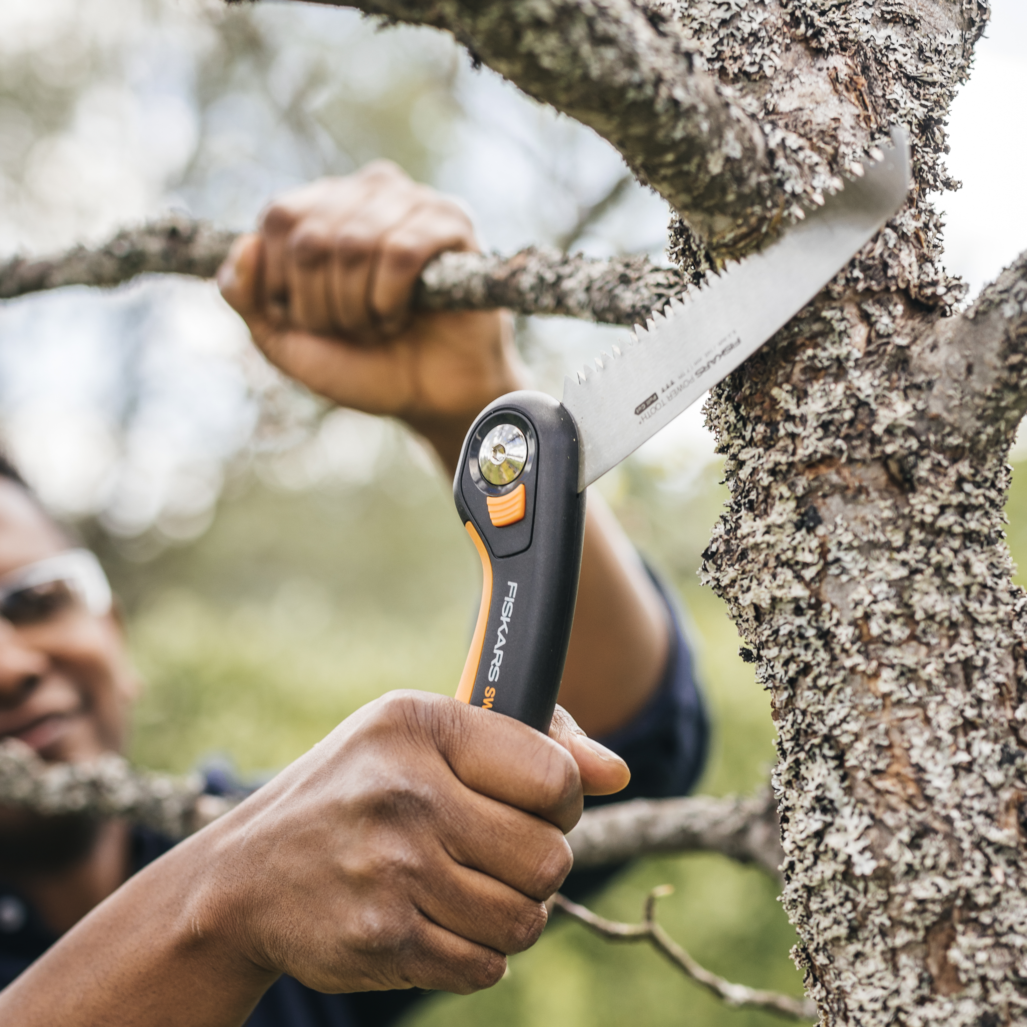 Fiskars Plus™ Klappsäge SW68, Blattlänge 15 cm