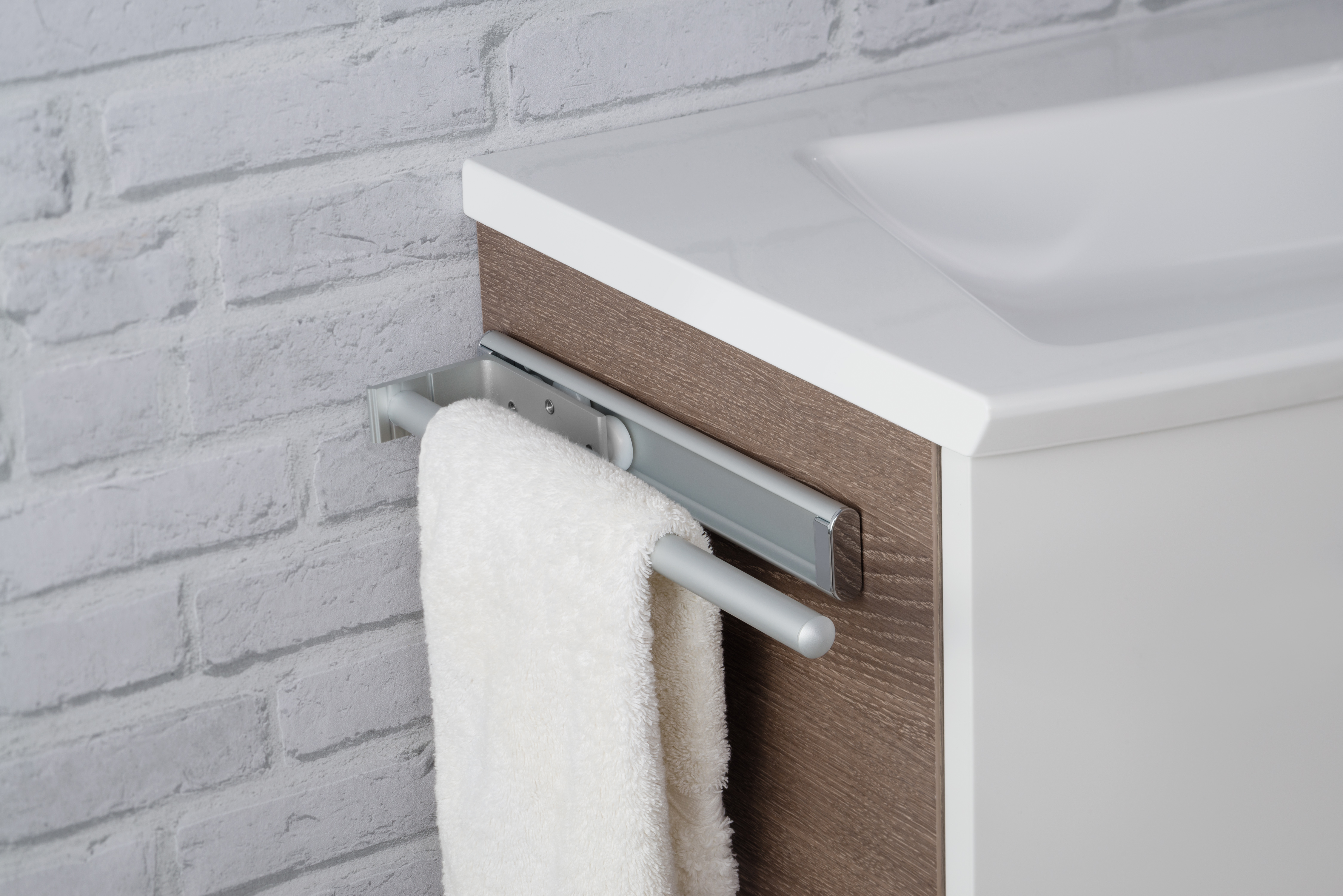 046455_03 Fackelmann Handtuchhalter mit Auszug