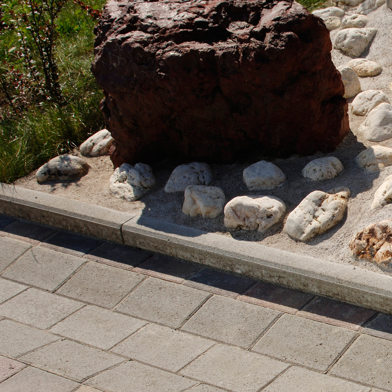 259649_Szene1 Kann Tiefbordstein