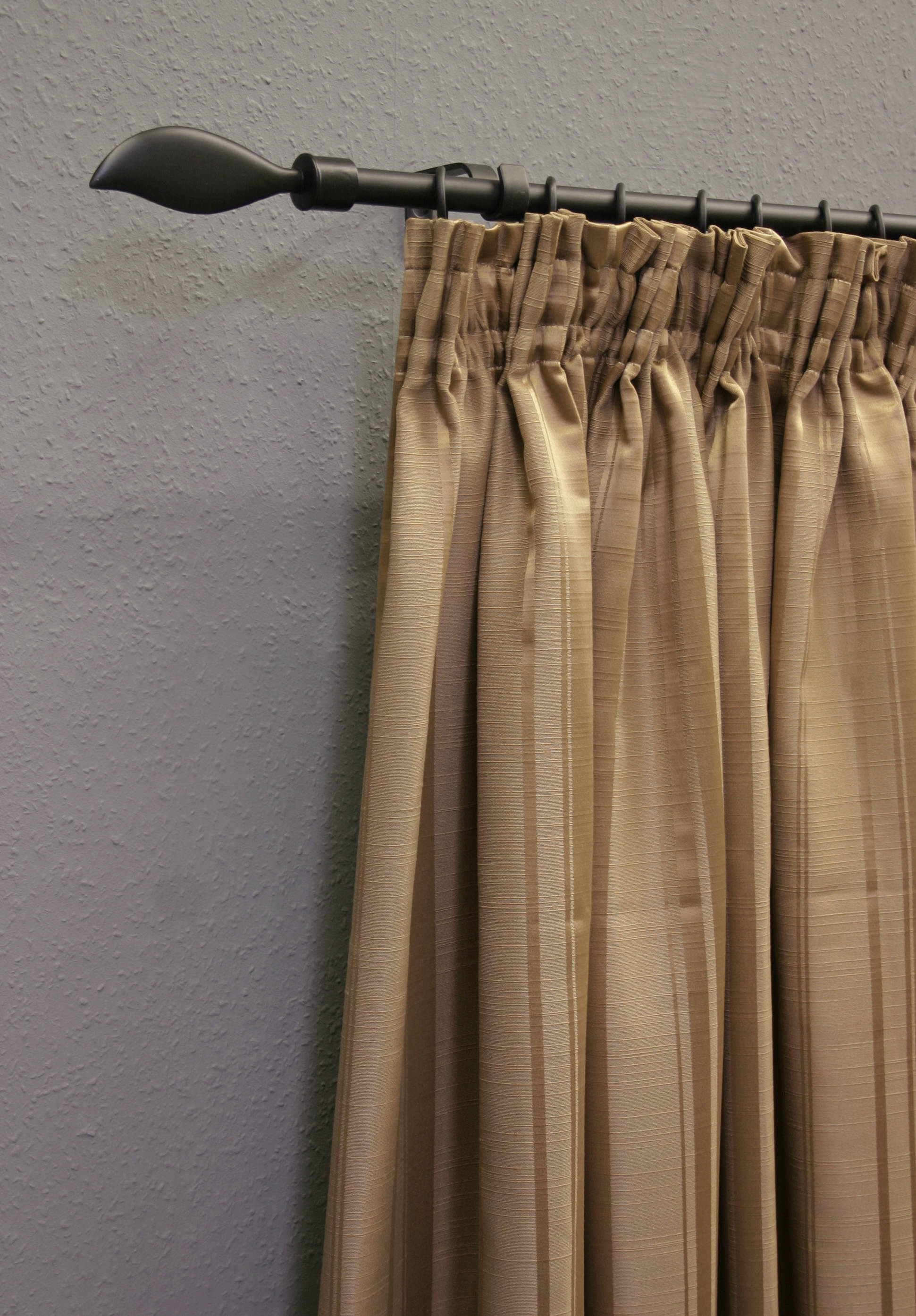 091100_02 GARDINIA STILGARNITUR FLAME SCHWARZ 130-240