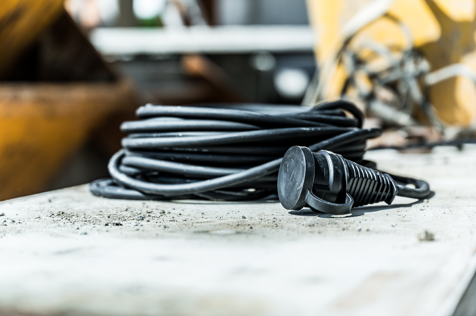 Brennenstuhl Baustellen-Verlängerungskabel IP44, 10 m, H07RN-F 3G1,5, schwarz Brennenstuhl Baustellen-Verlängerungskabel IP44, 10 m, H07RN-F 3G1,5, schwarz