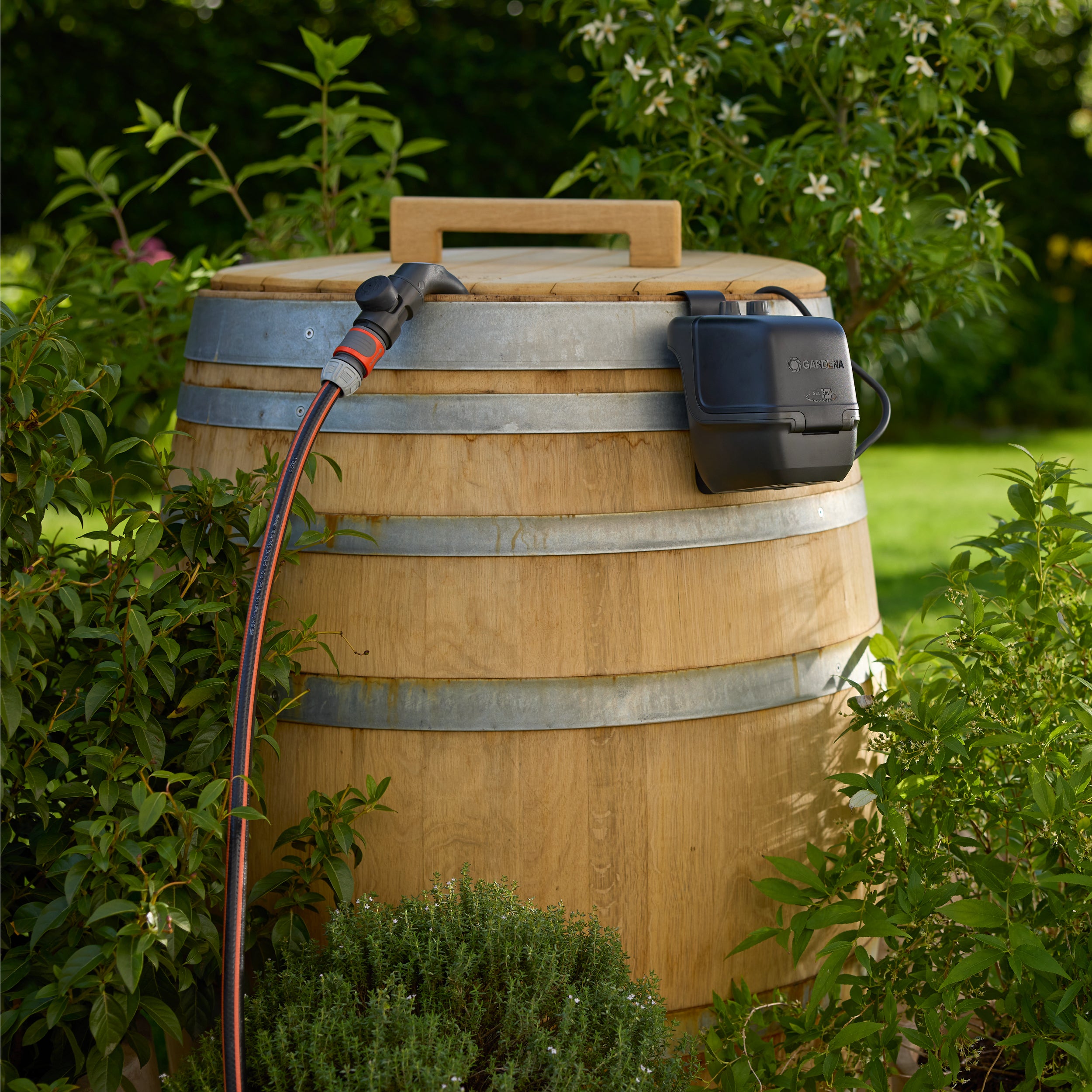 Gardena Akku-Regenfasspumpe 2400 ComfortAutomatic 18V P4A solo