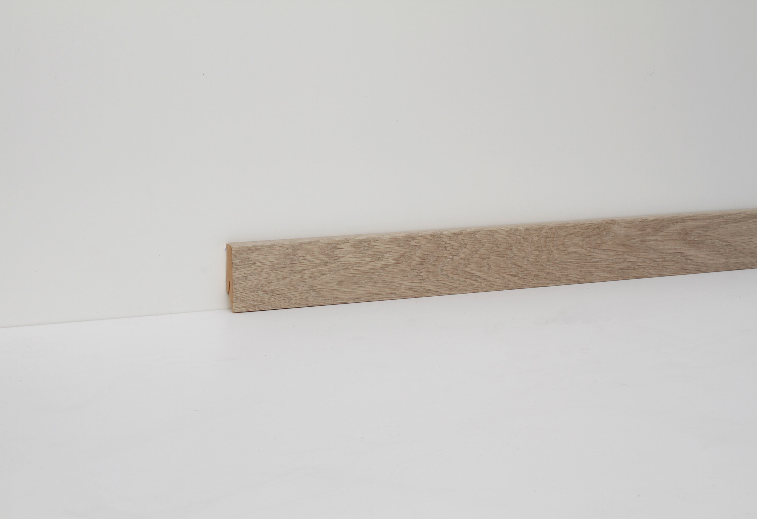 455735 Classen Sockelleiste Silberesche (Clip)