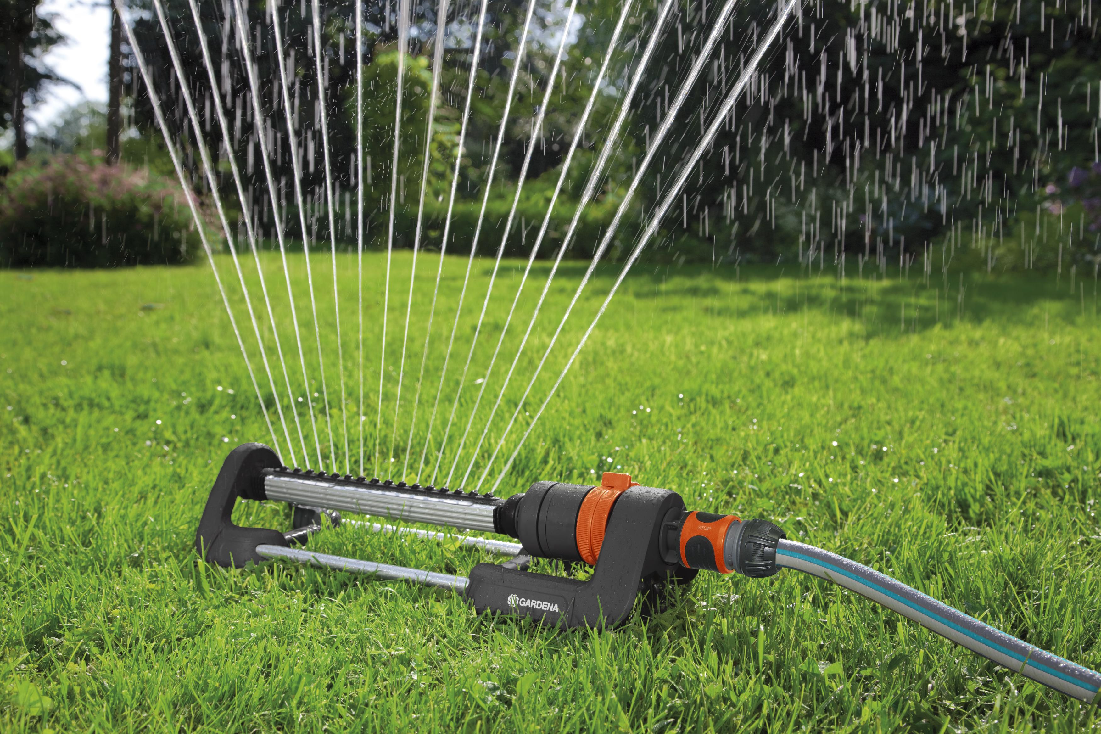 GA120-0499 Gardena Viereckregner Aqua M