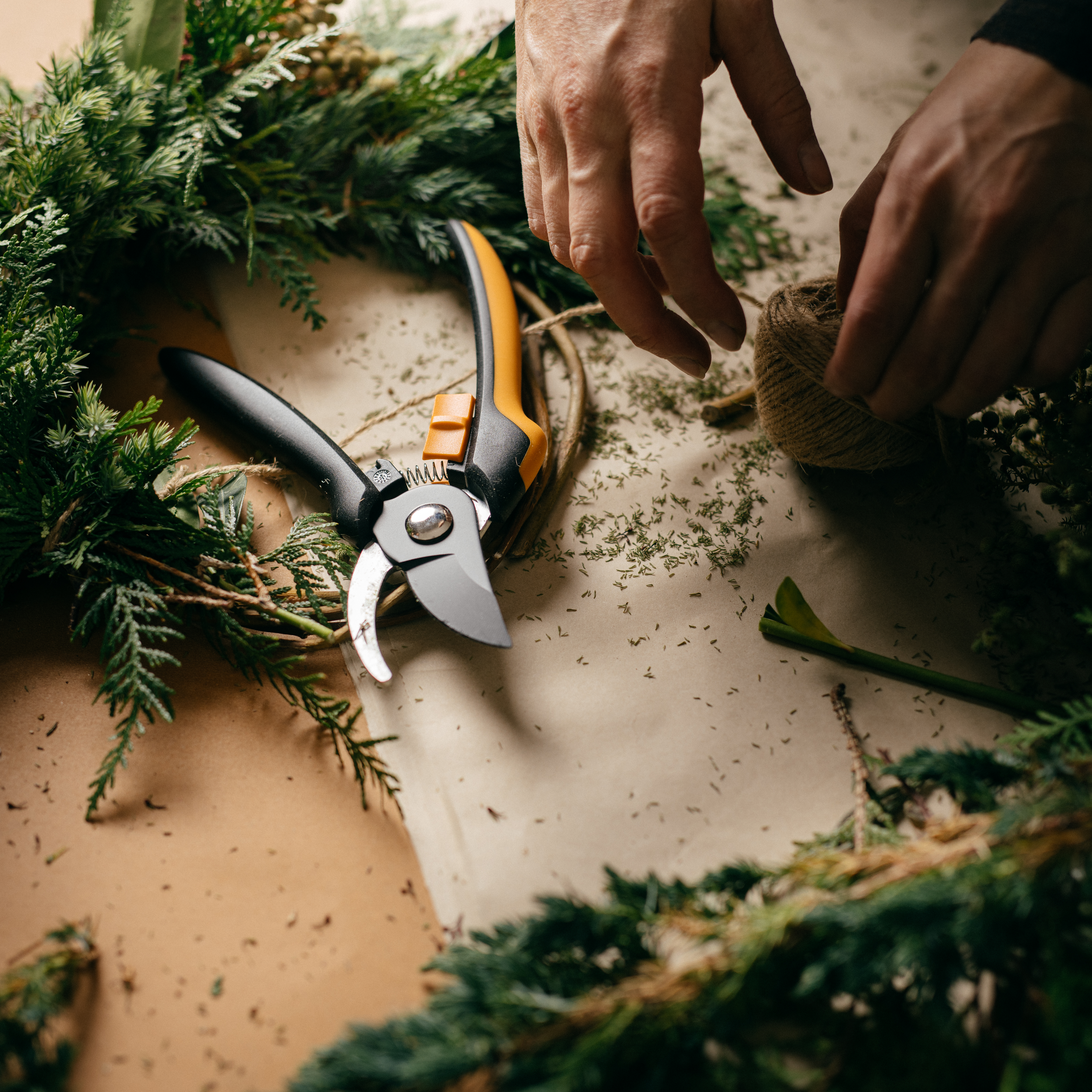Fiskars Solid™ L Bypass-Gartenschere , P341