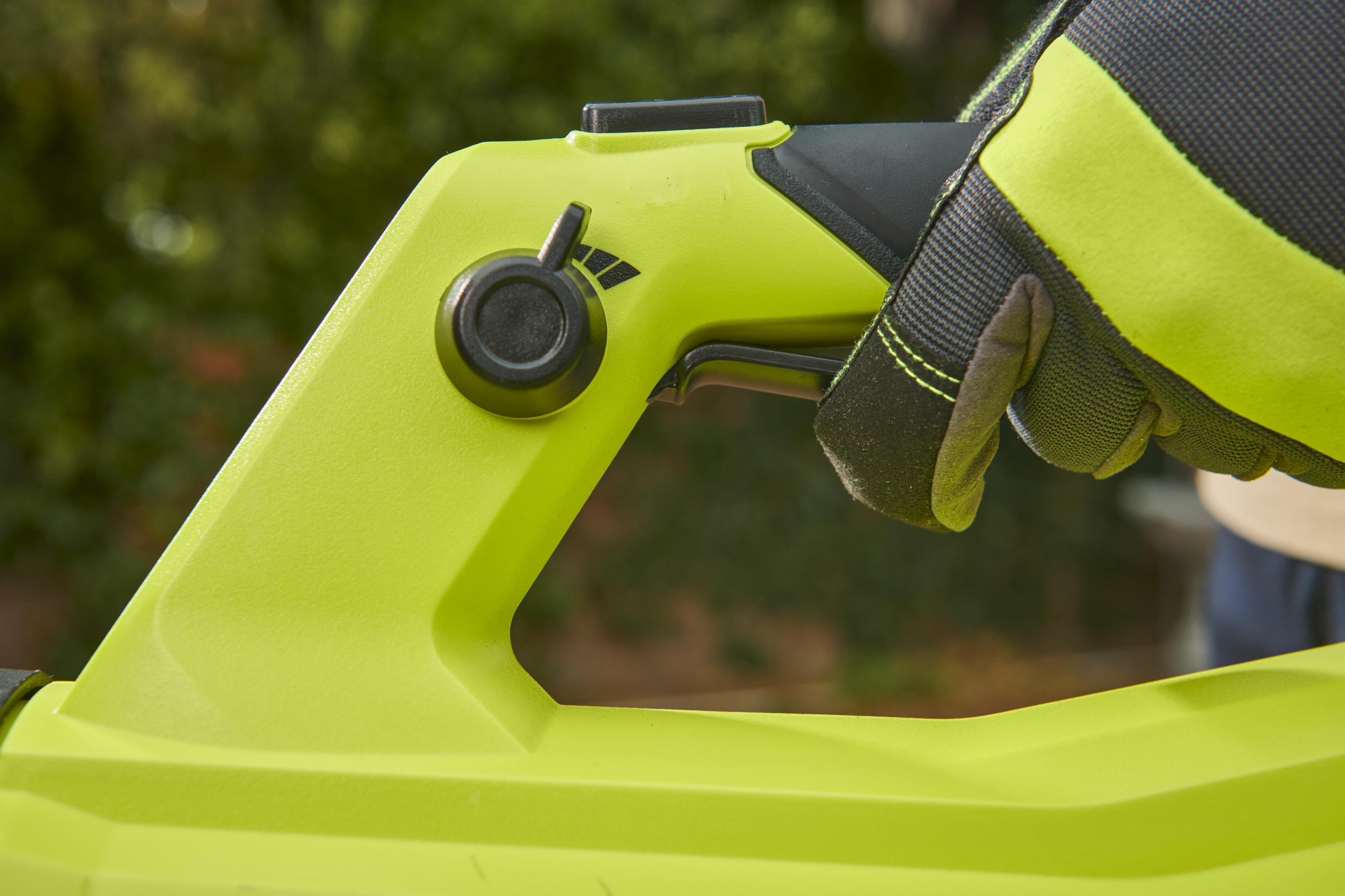 Ryobi 18 V ONE+ HP Whisper™ Brushless Akku-Laubgebläse RY18BLXD-0, ohne Akku und Ladegerät