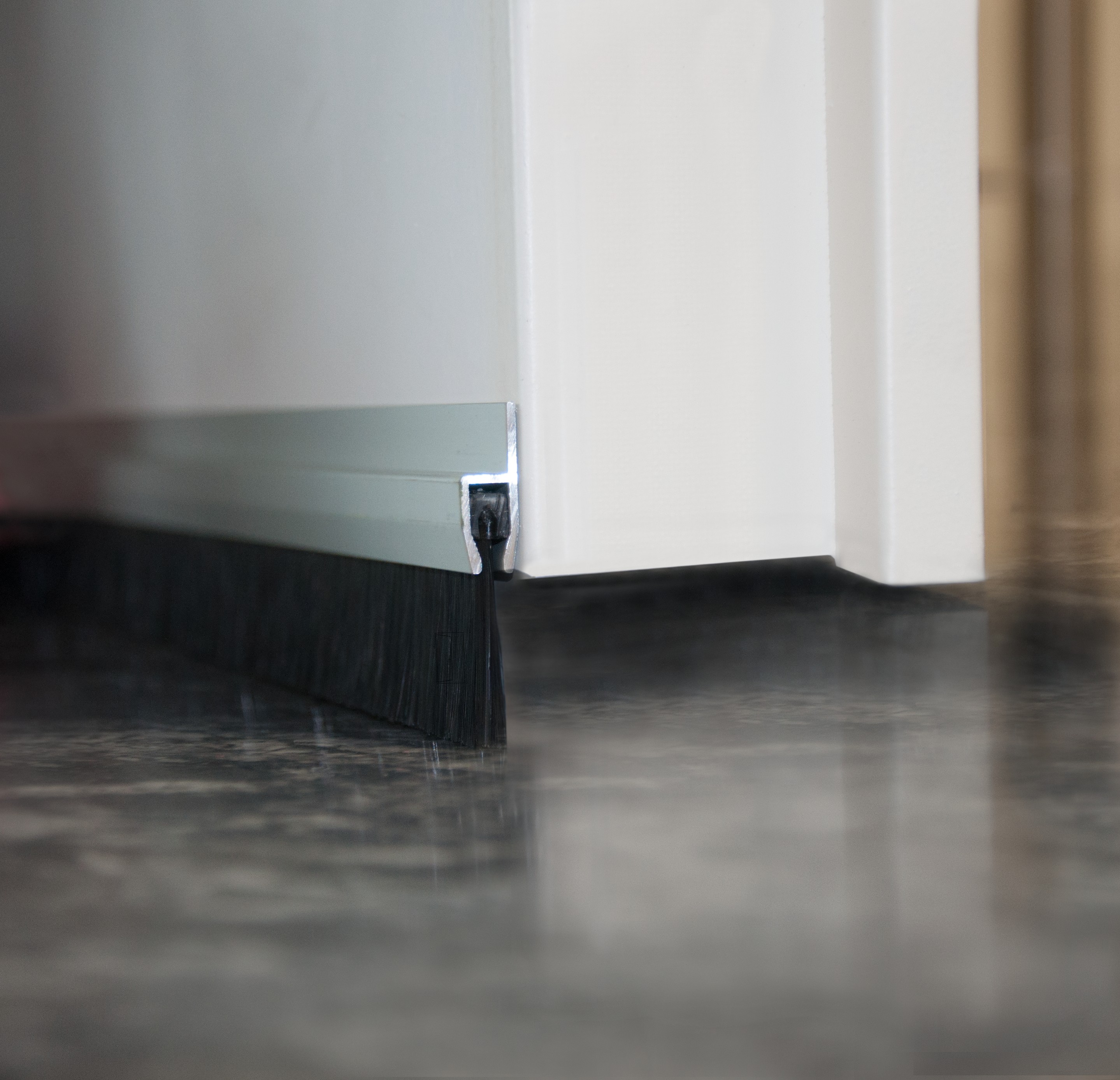 Roro Zugluftstopperbürste Türen