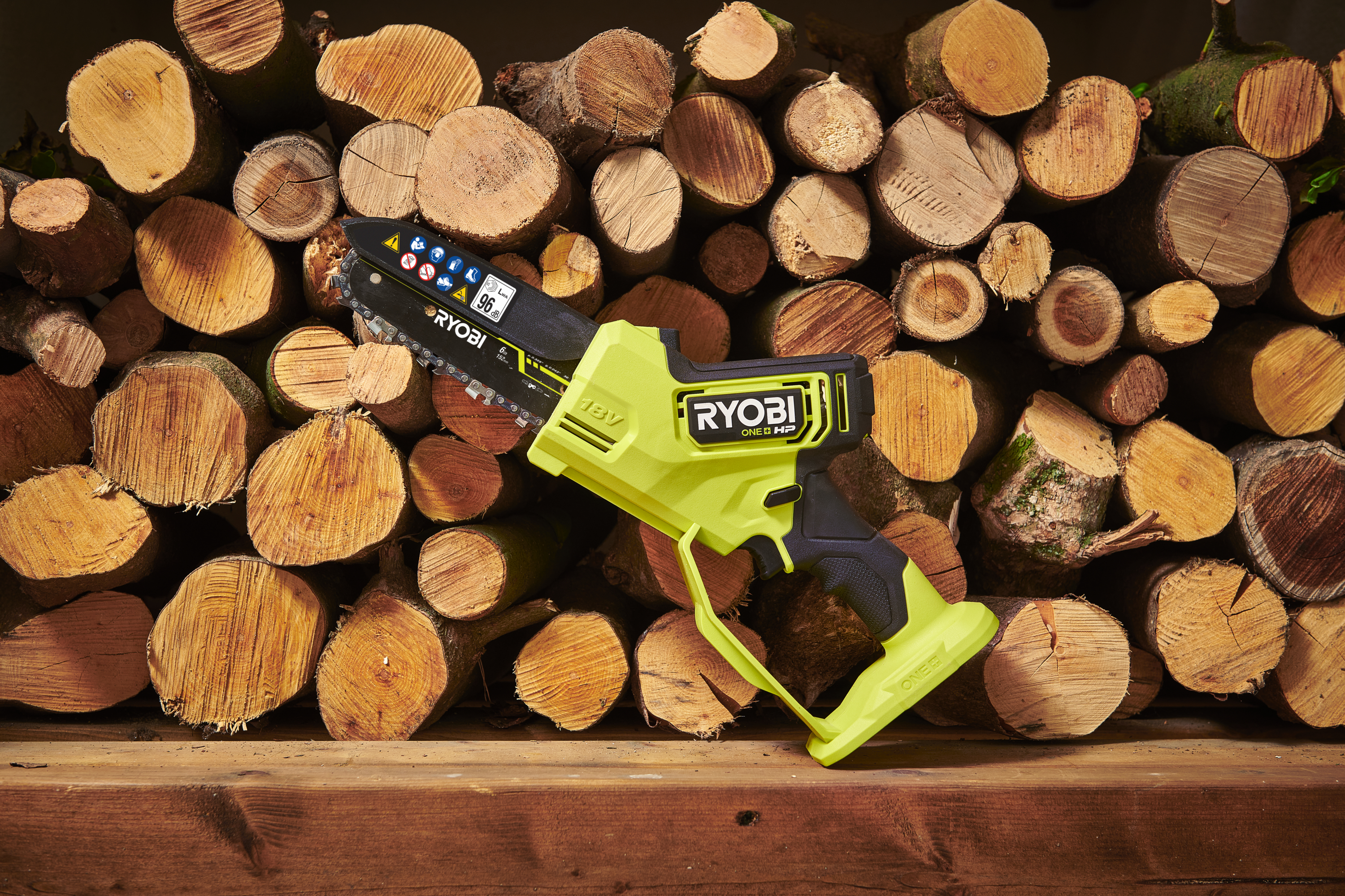 Ryobi 18 V ONE+ HP Brushless Akku-Astsäge RY18PSX15A-0, ohne Akku und Ladegerät