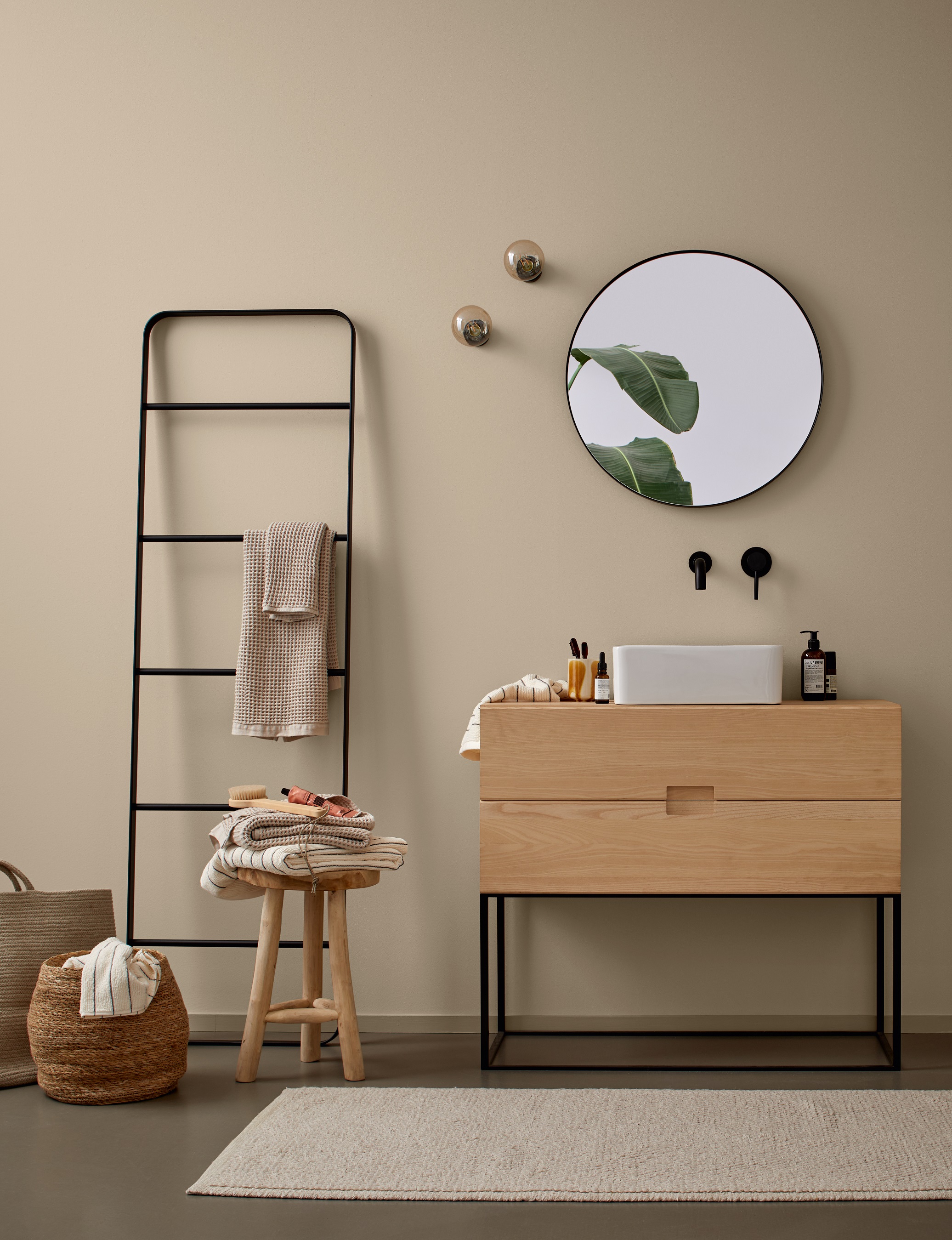 Alpina Pure Farben Sandbeige, 2,5 Liter