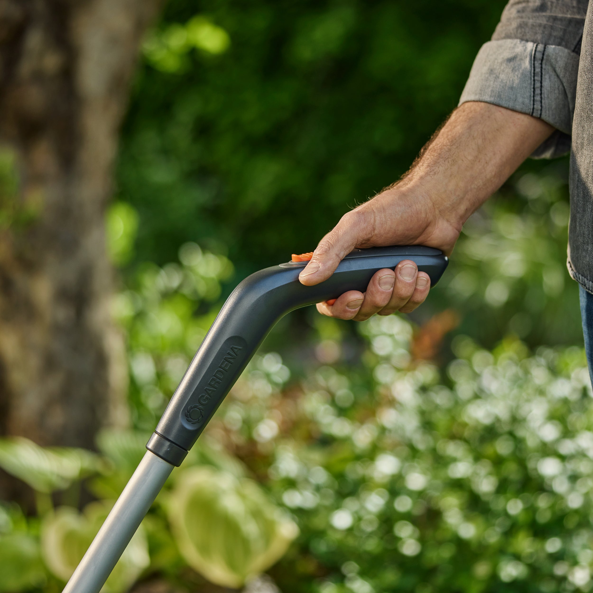 Gardena Teleskopstiel inkl. Räder (für Artikel 14750)