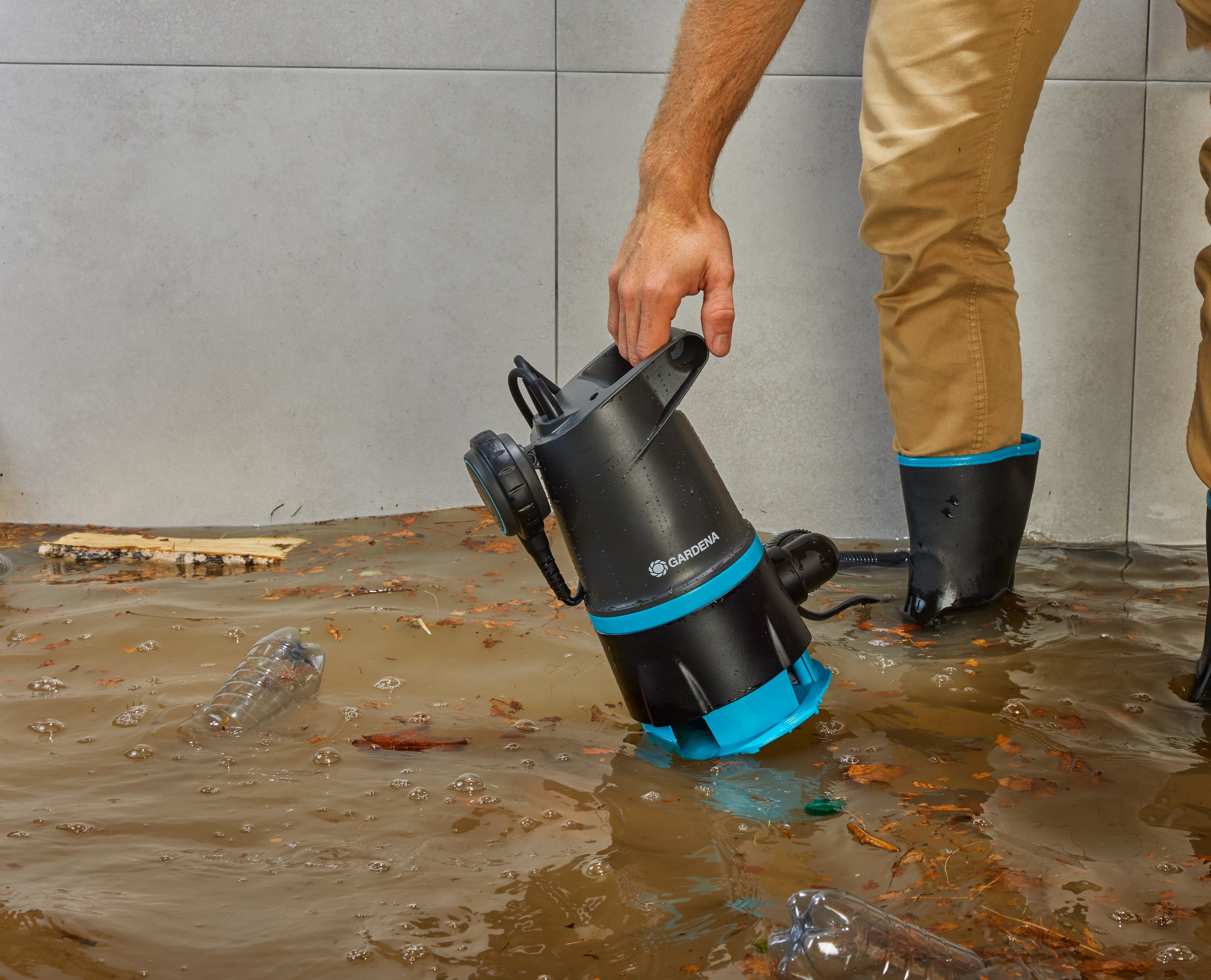 Gardena Klar-/Schmutzwasser-Tauchpumpe 20000 BASIC Gardena Klar-/Schmutzwasser-Tauchpumpe 20000 BASIC