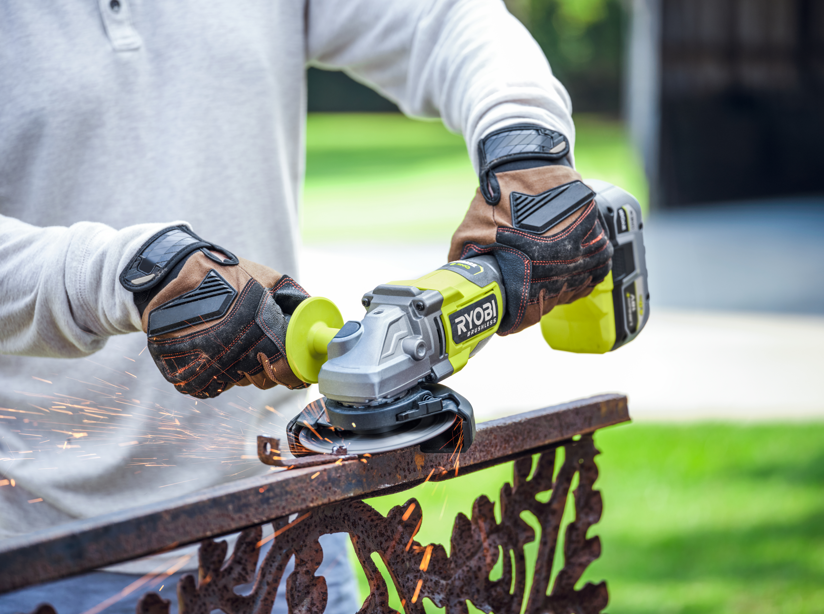 Ryobi 18 V ONE+ Brushless Akku-Winkelschleifer RAG18BL-0, Scheibendurchmesser 125mm, ohne Akku und Ladegerät"