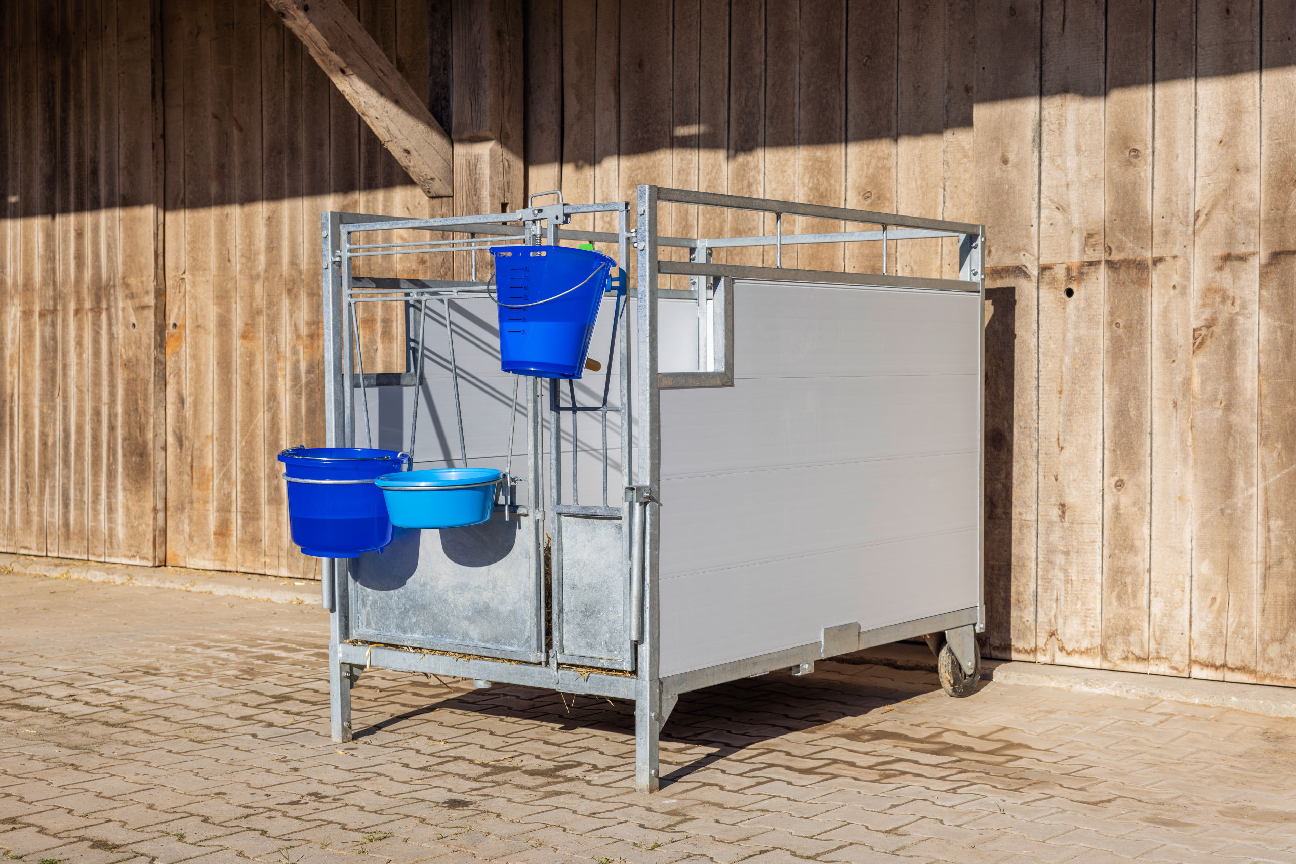 Kerbl Tränkeeimer blau transparent ohne Zubehör, mit Skala