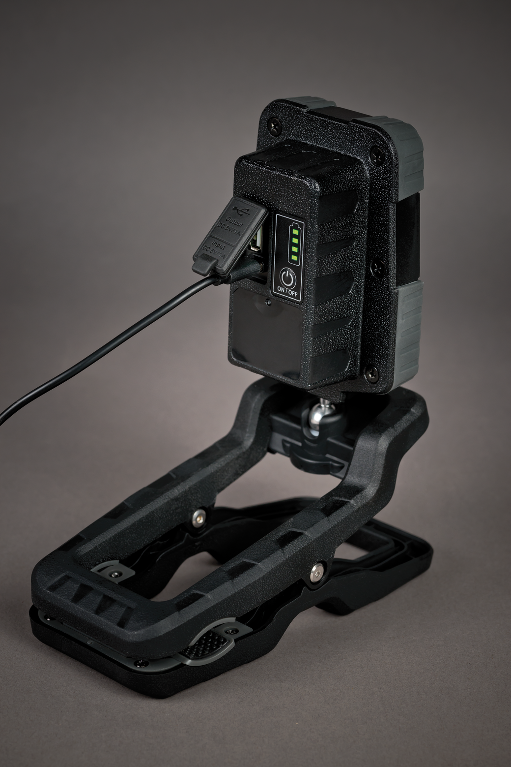 Brennenstuhl klemmbarer LED Arbeitsstrahler CL 1050 MA (10W, 950lm, IP65) Brennenstuhl klemmbarer LED Arbeitsstrahler CL 1050 MA (10W, 950lm, IP65)