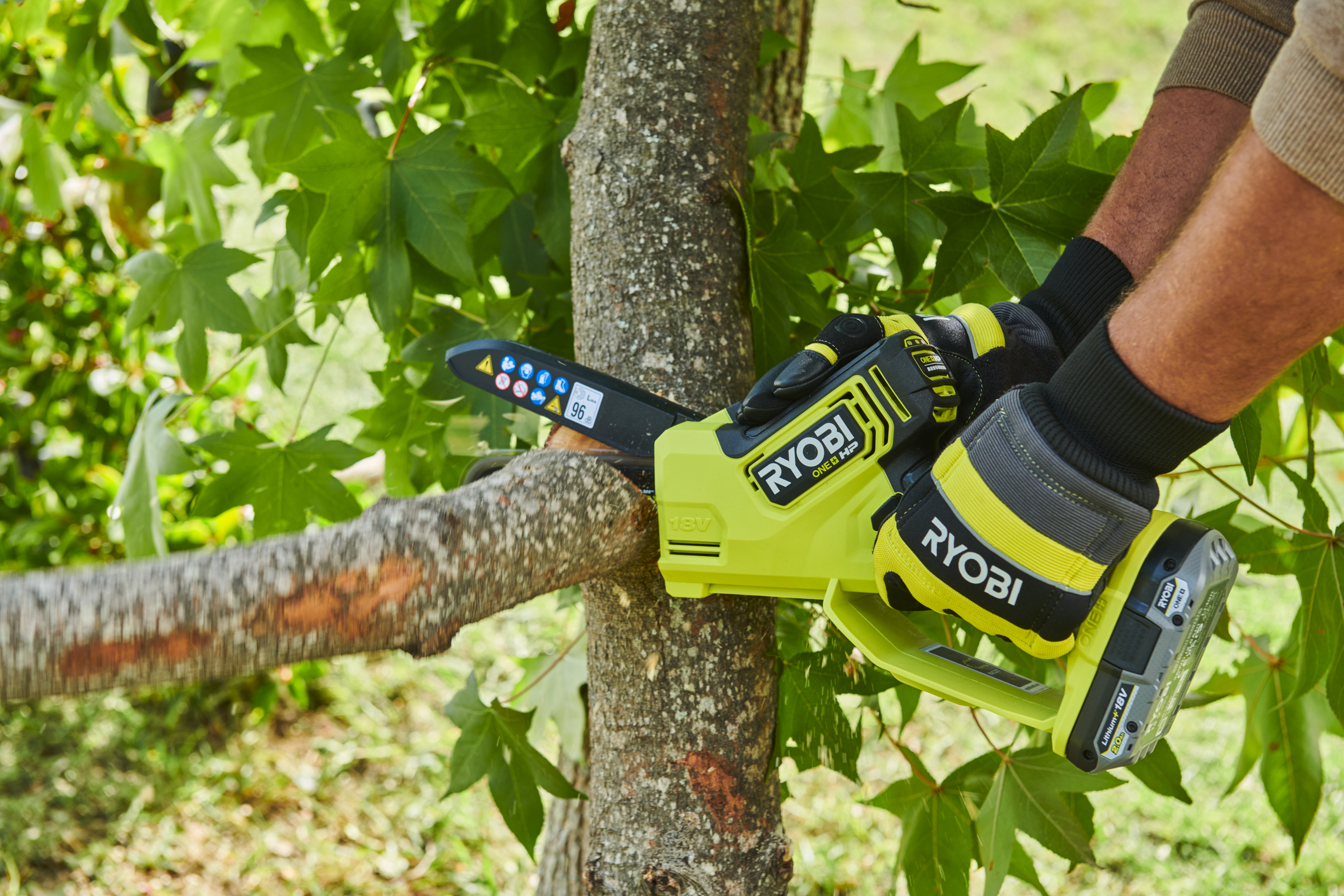 Ryobi 18 V ONE+ HP Brushless Akku-Astsäge RY18PSX15A-0, ohne Akku und Ladegerät