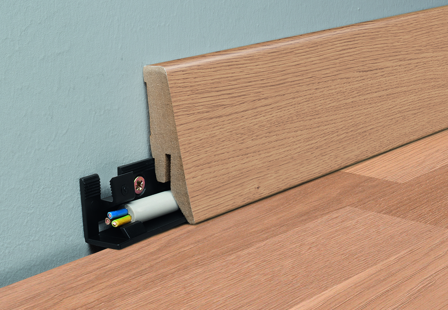 Kronoflooring Sockelleiste K58C Firebrand Oak Kronoflooring Sockelleiste K58C Firebrand Oak