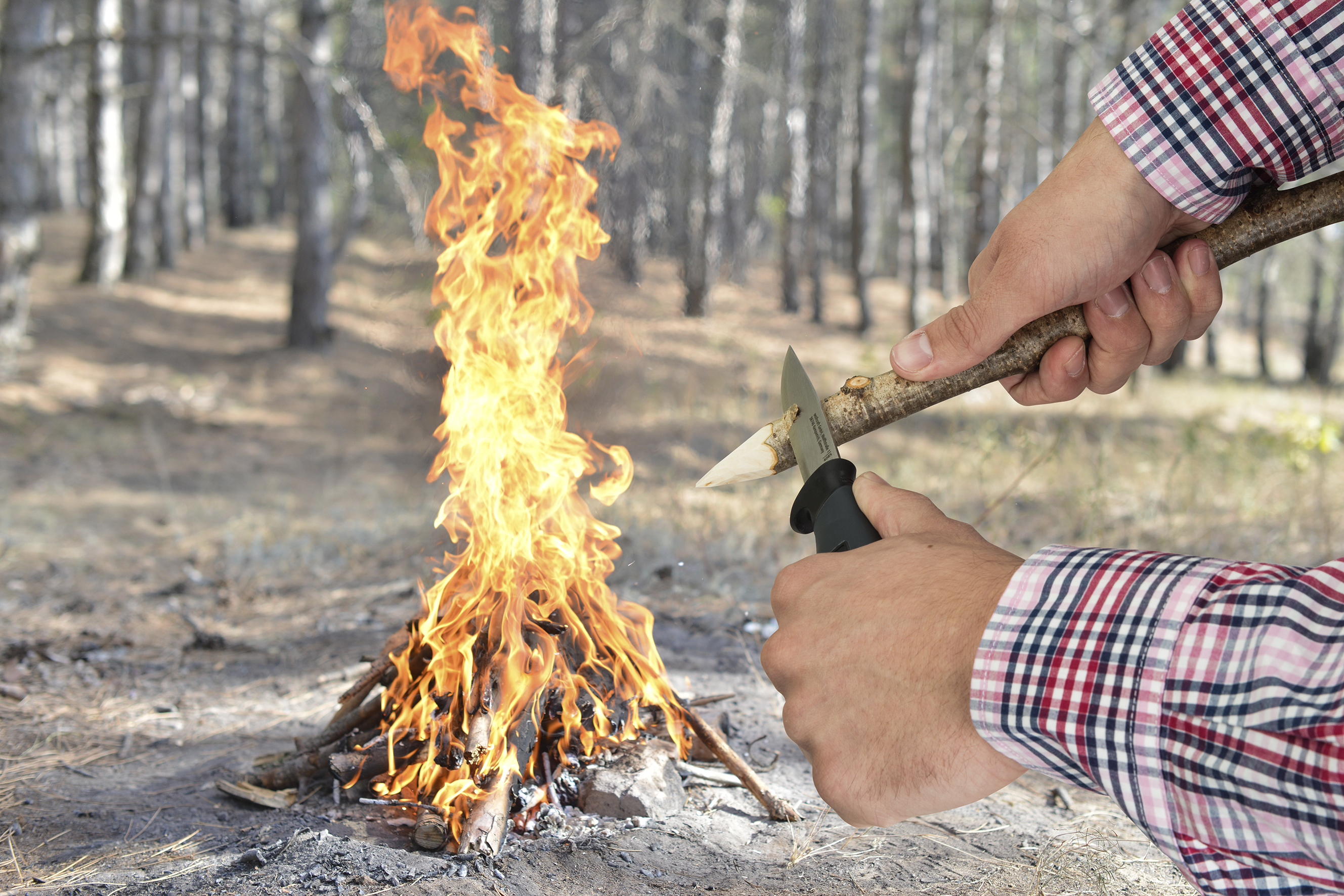 4006885408609_4086000_02_user_original wolfcraft Outdoormesser mit gezahnter Klinge/Köcher