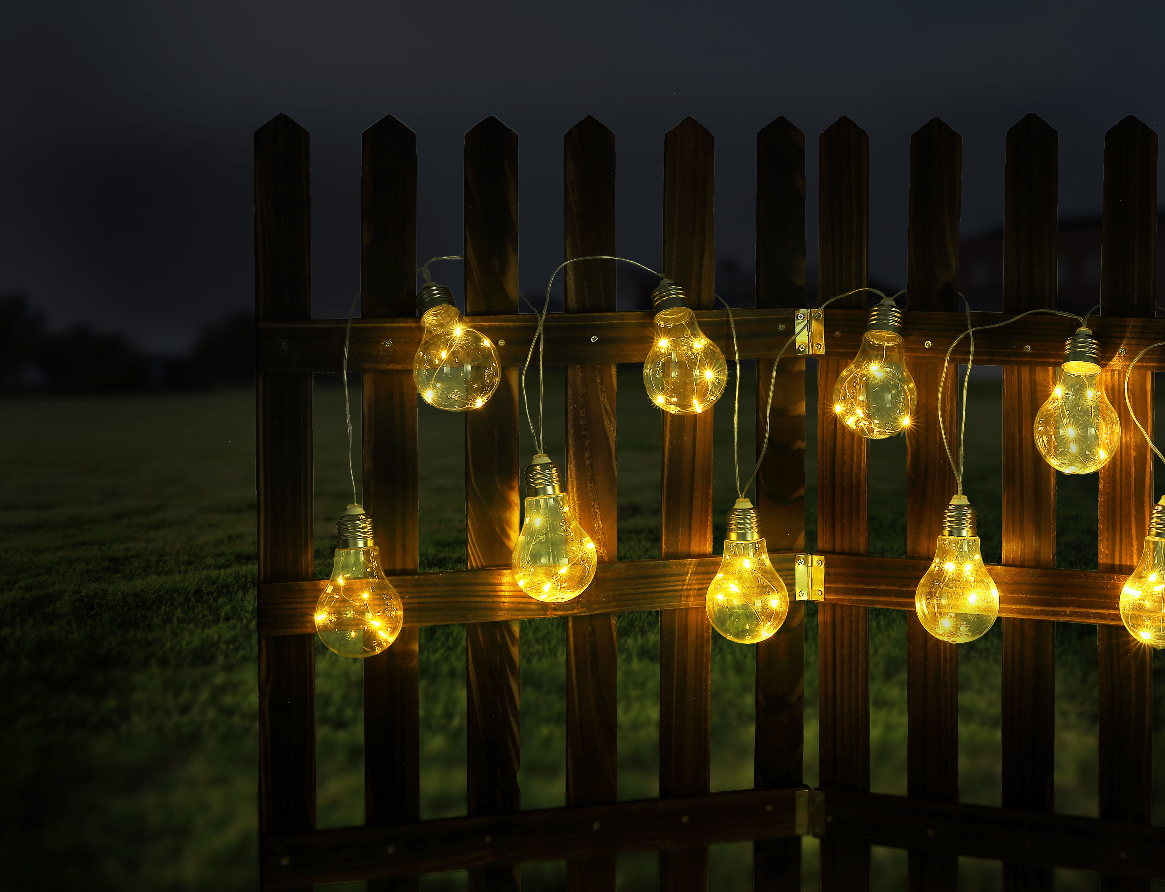 Globo Solarleuchte Kunststoff silbergrau, 10 x LED Globo Solarleuchte Kunststoff silbergrau, 10 x LED